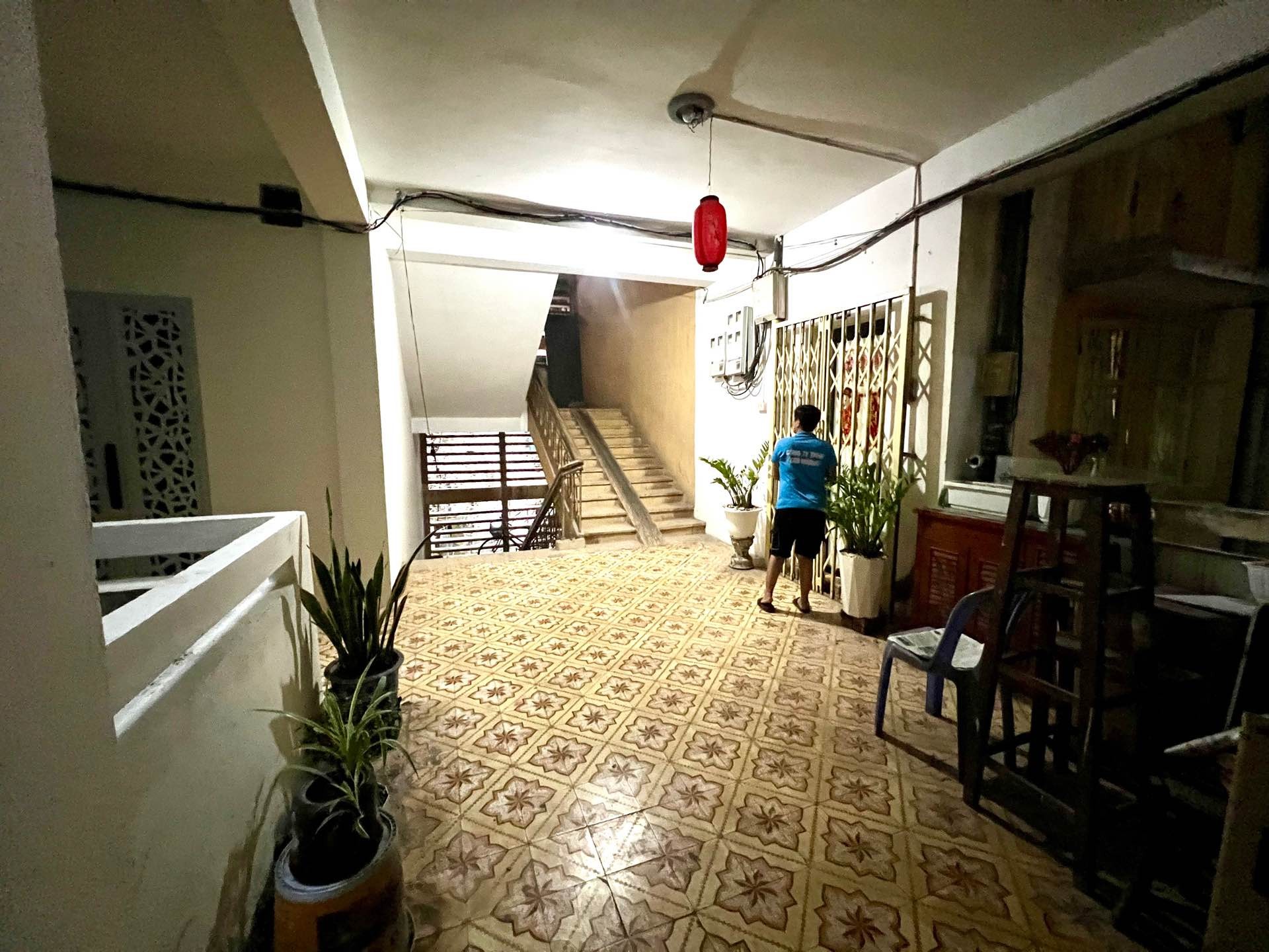 Bán nhà Hai Bà Trưng - diện tích 65m2 3 tầng - Nhà tập thể - giá 5,35 tỷ