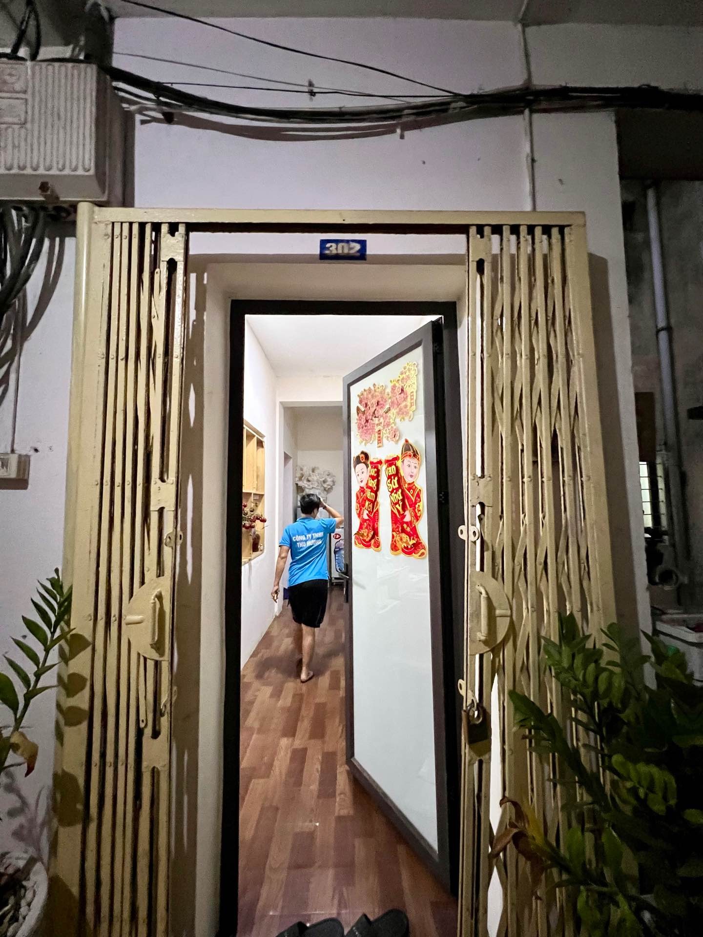 Bán nhà Hai Bà Trưng - diện tích 65m2 3 tầng - Nhà tập thể - giá 5,35 tỷ