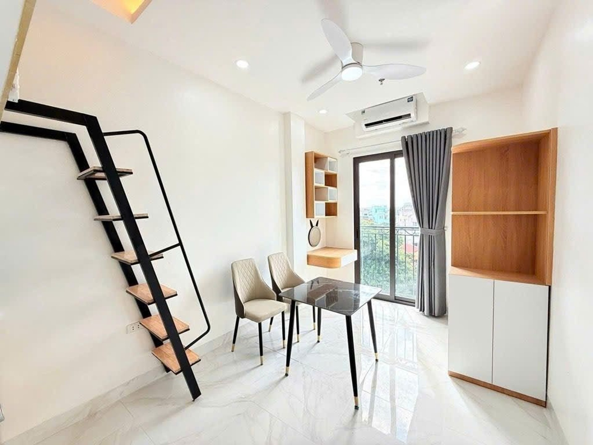 Bán nhà Hoàng Đạo Thành - diện tích 80m2 8 tầng - Ô TÔ ĐỖ CỬA - giá 26,9 tỷ