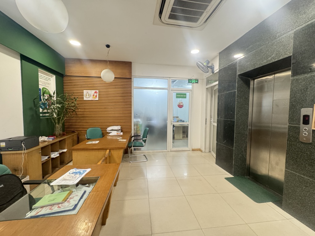 Bán nhà Nguyễn Phúc Lai - diện tích 112m2 9 tầng - Mặt phố, thang máy - giá 59 tỷ