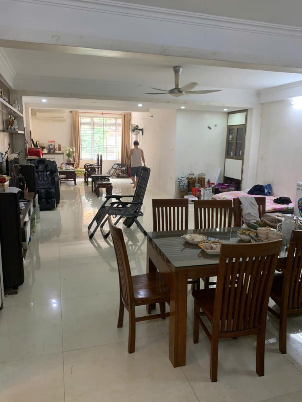 Bán nhà Hoàng Đạo Thành - diện tích 84m2 5 tầng - Mặt ngõ ô tô tránh vào nhà - giá 28 tỷ