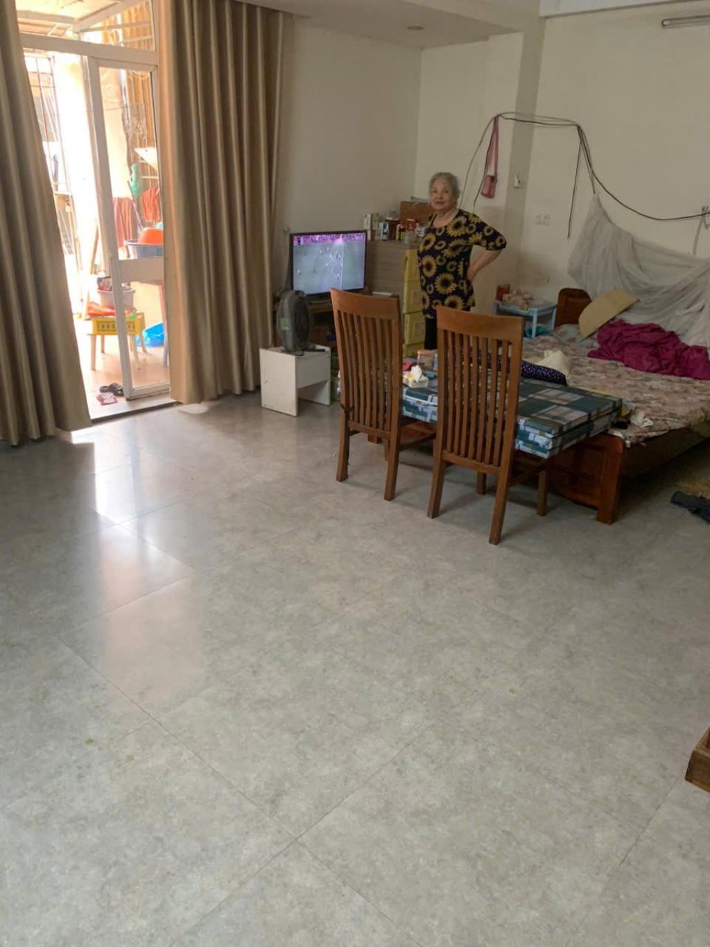 Bán nhà Hoàng Đạo Thành - diện tích 84m2 5 tầng - Mặt ngõ ô tô tránh vào nhà - giá 28 tỷ