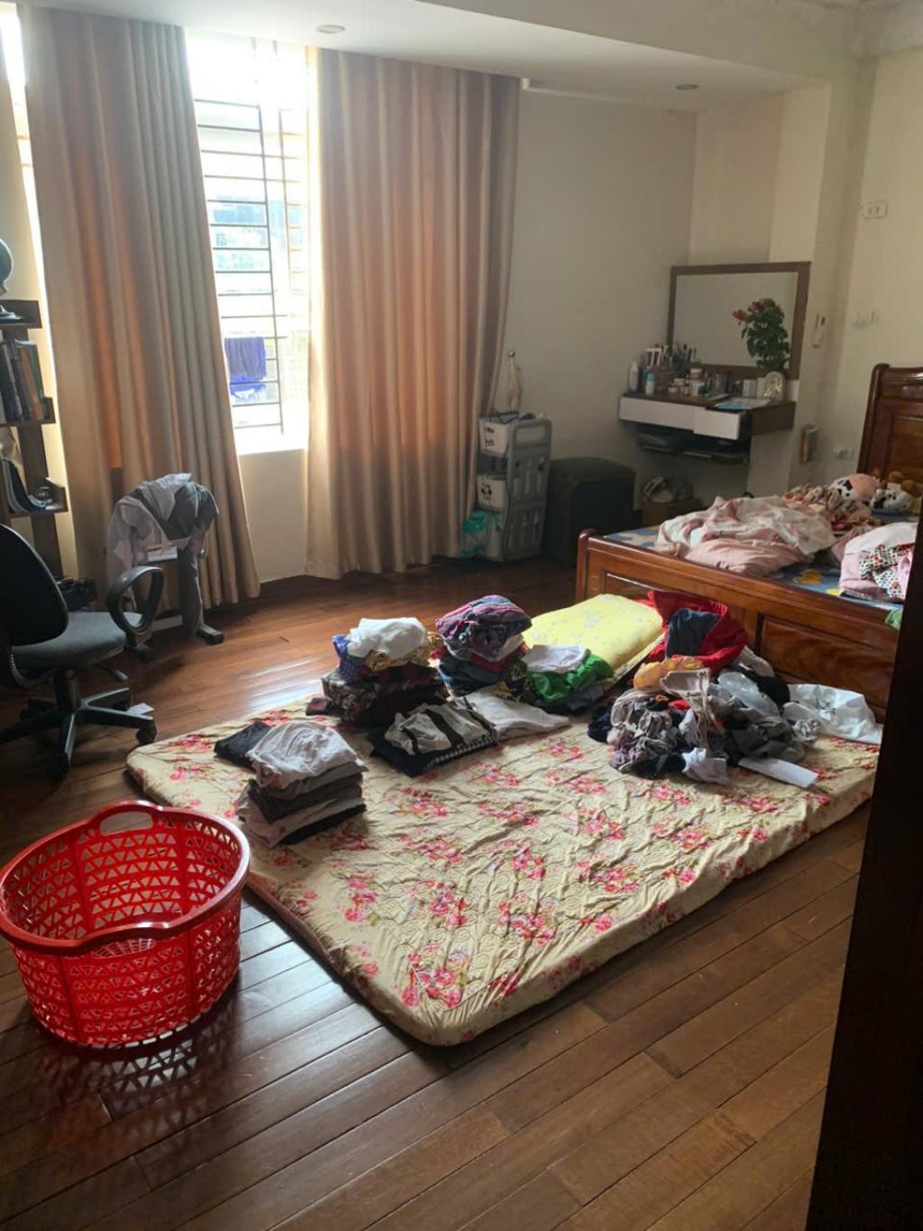 Bán nhà Hoàng Đạo Thành - diện tích 84m2 5 tầng - Mặt ngõ ô tô tránh vào nhà - giá 28 tỷ