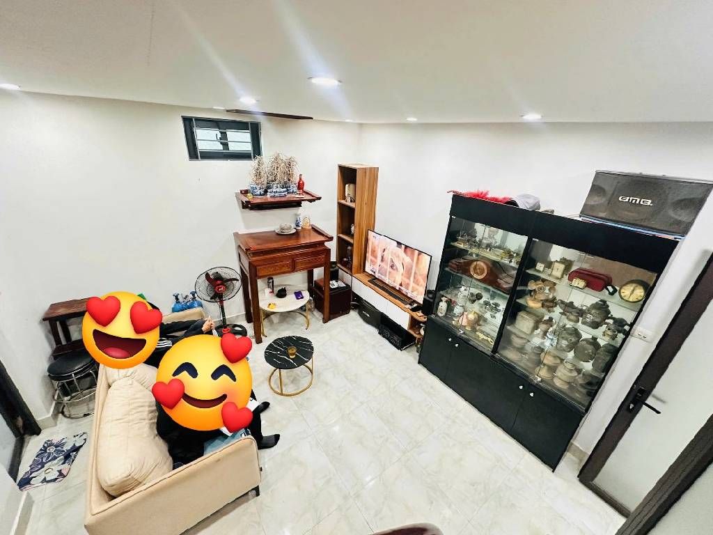 Bán nhà Tân Khai - diện tích 27m2 2 tầng - Ô tô đỗ cổng - giá 2,6 tỷ