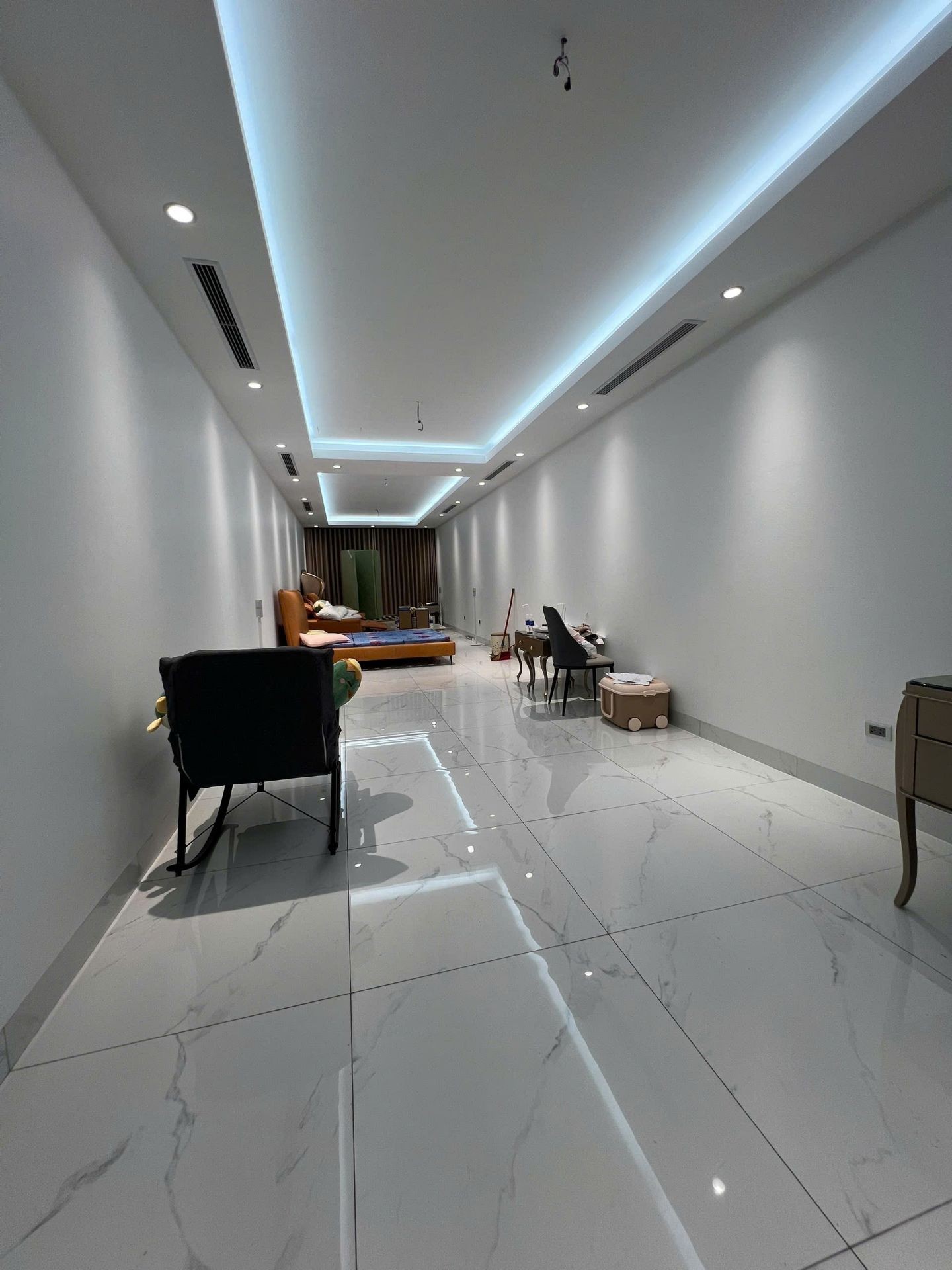 Bán nhà Phố Huế - diện tích 149m2 6 tầng - Mặt phố lớn kinh doanh - giá 160 tỷ