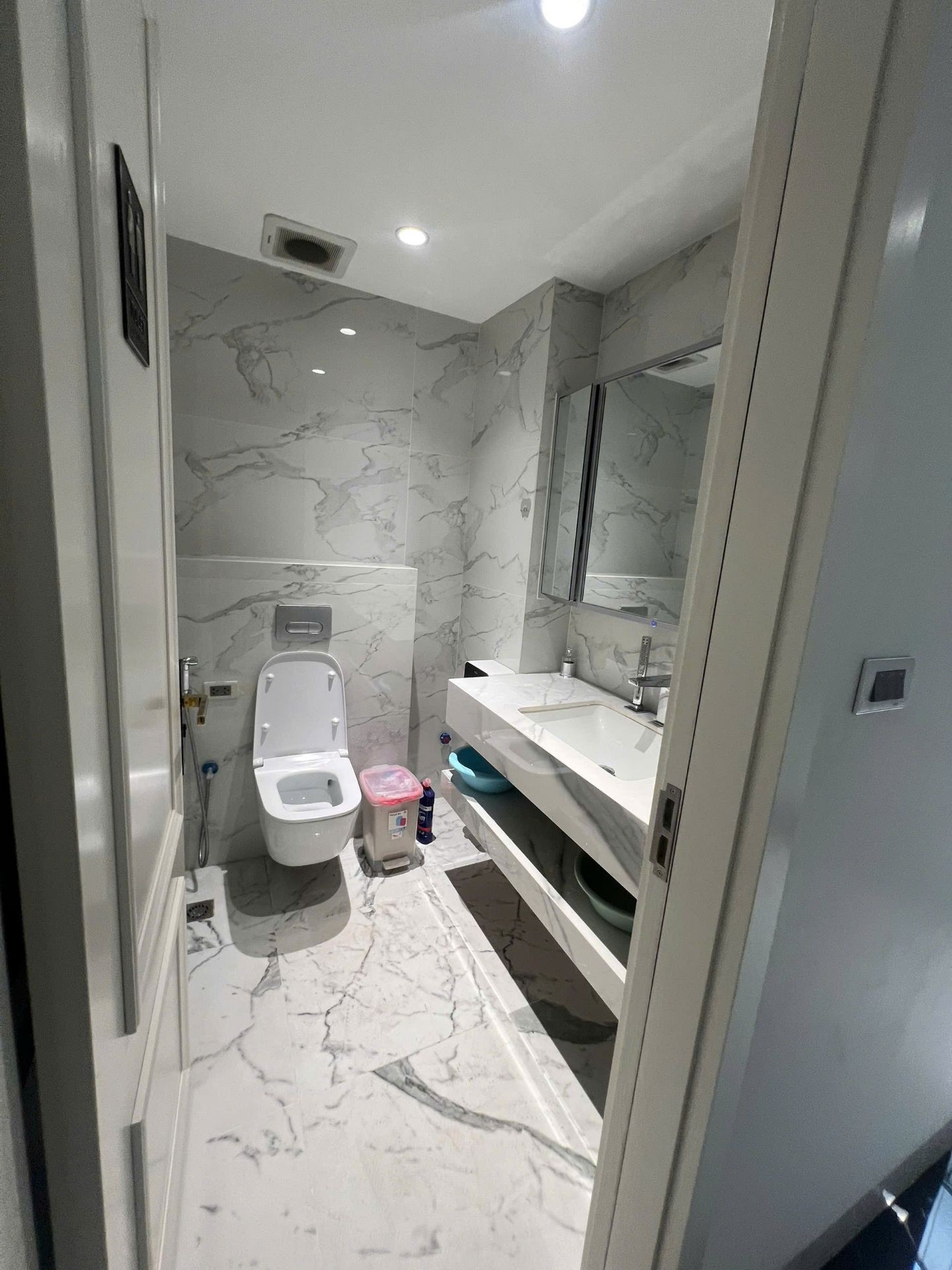 Bán nhà Phố Huế - diện tích 149m2 6 tầng - Mặt phố lớn kinh doanh - giá 160 tỷ
