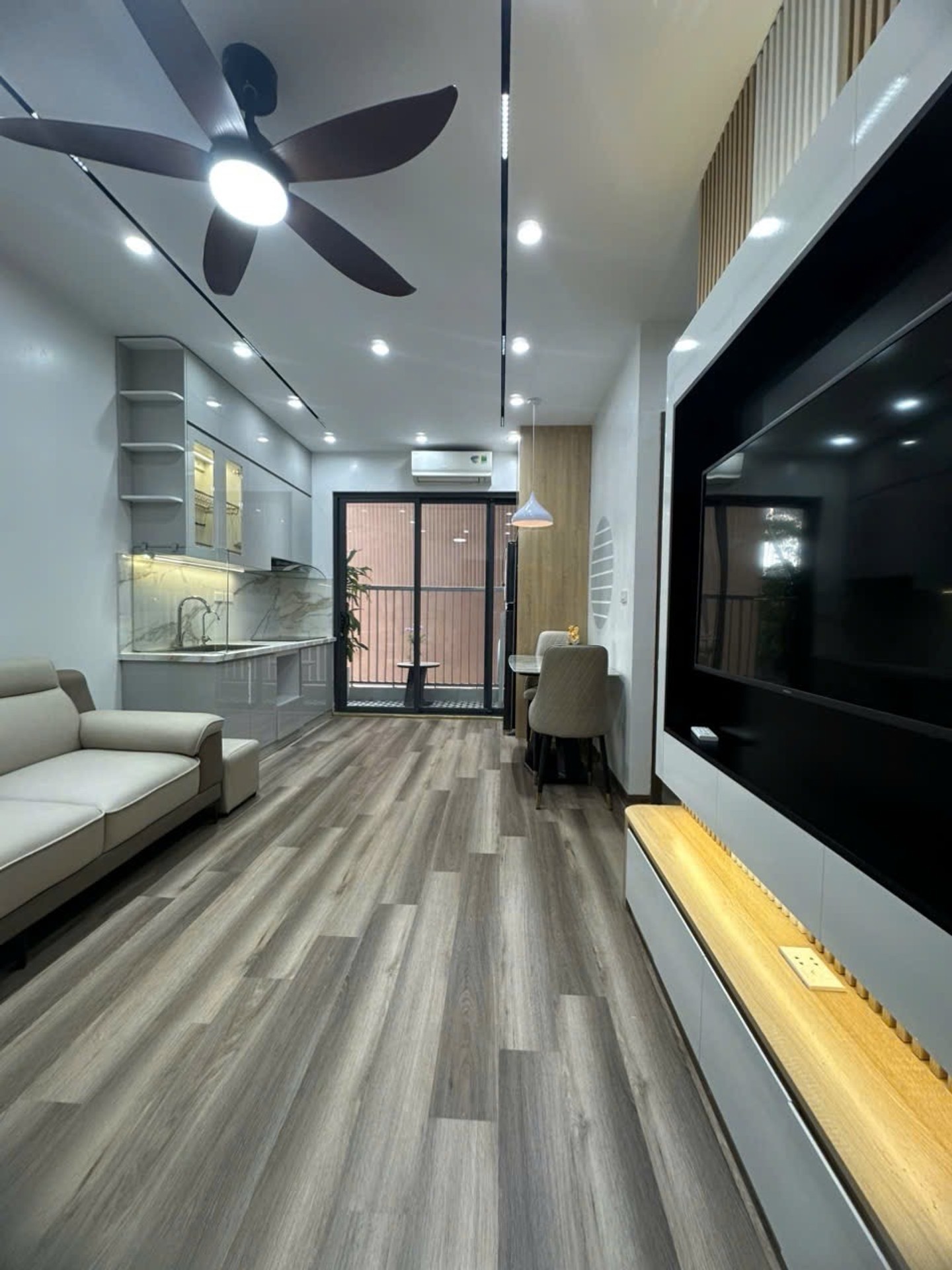 Bán nhà Linh đàm - diện tích 50m2 1 tầng - Căn hộ chung cư nhỏ tiền, full nội thất - giá 4,26 tỷ
