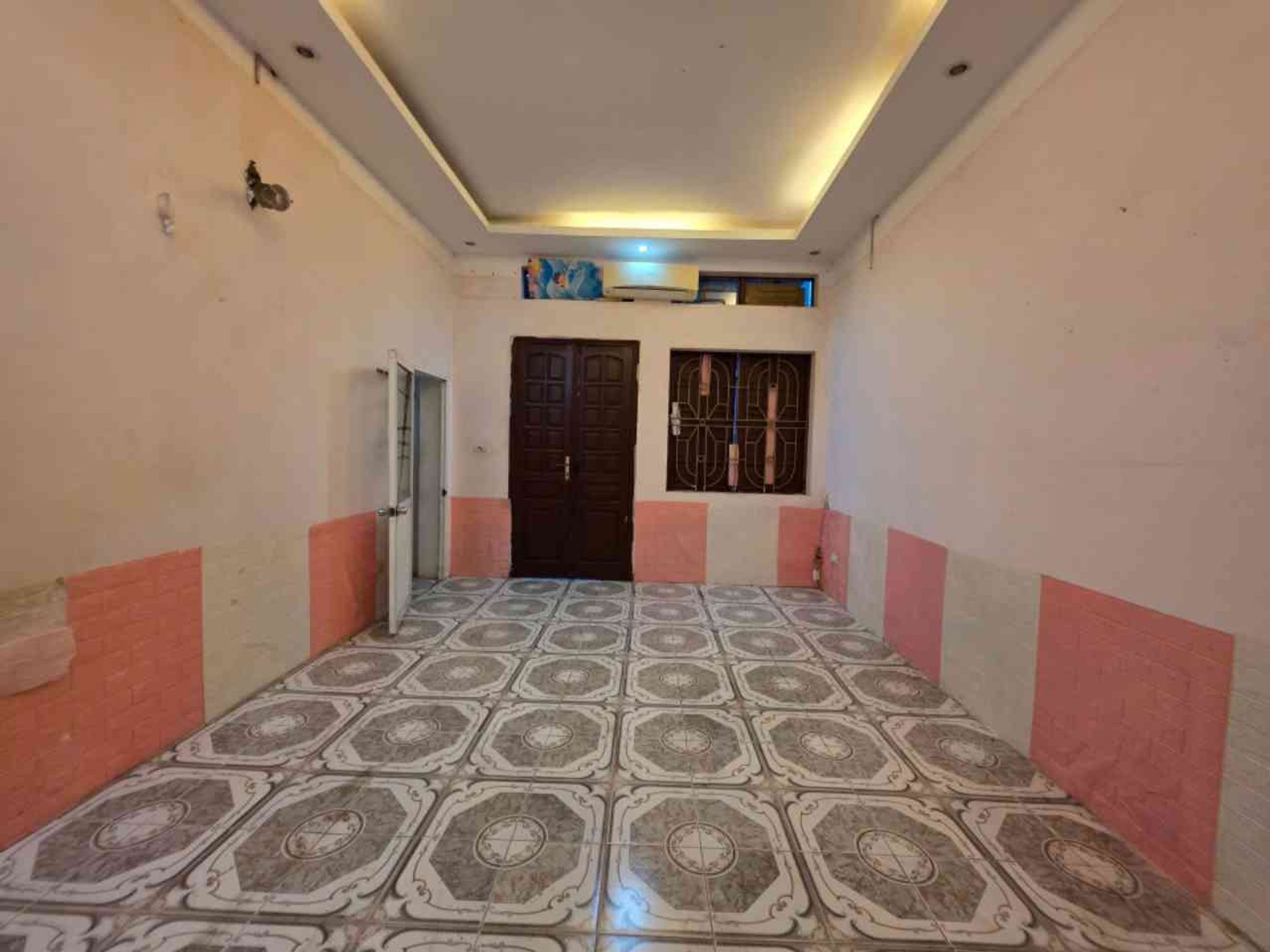 Bán nhà Định Công Hạ - diện tích 100m2 3 tầng - Ô tô đỗ cổng - giá 16,5 tỷ