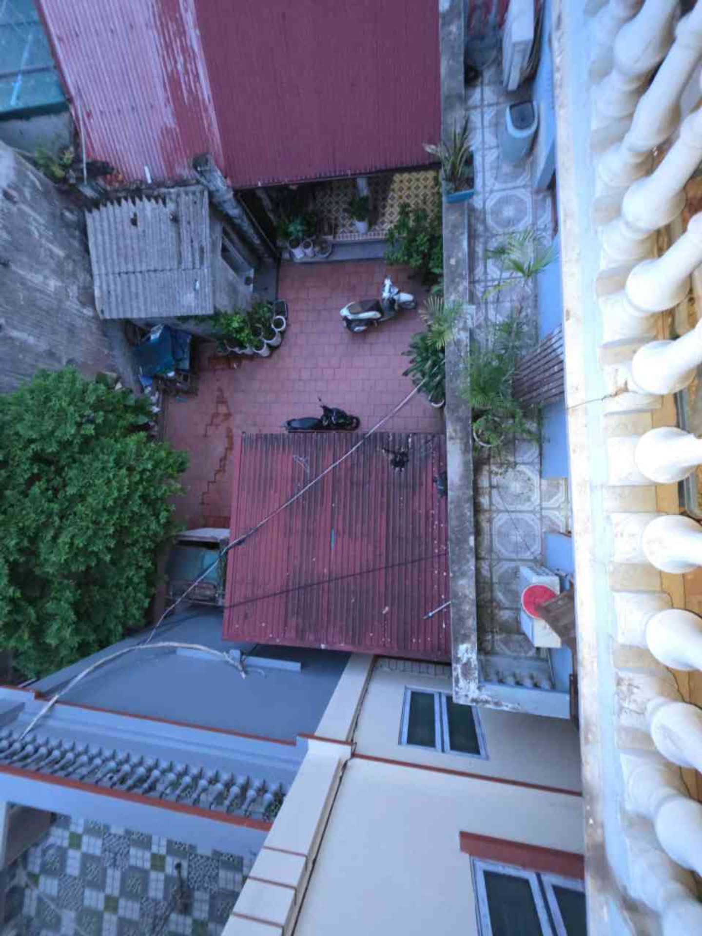 Bán nhà Định Công Hạ - diện tích 100m2 3 tầng - Ô tô đỗ cổng - giá 16,5 tỷ
