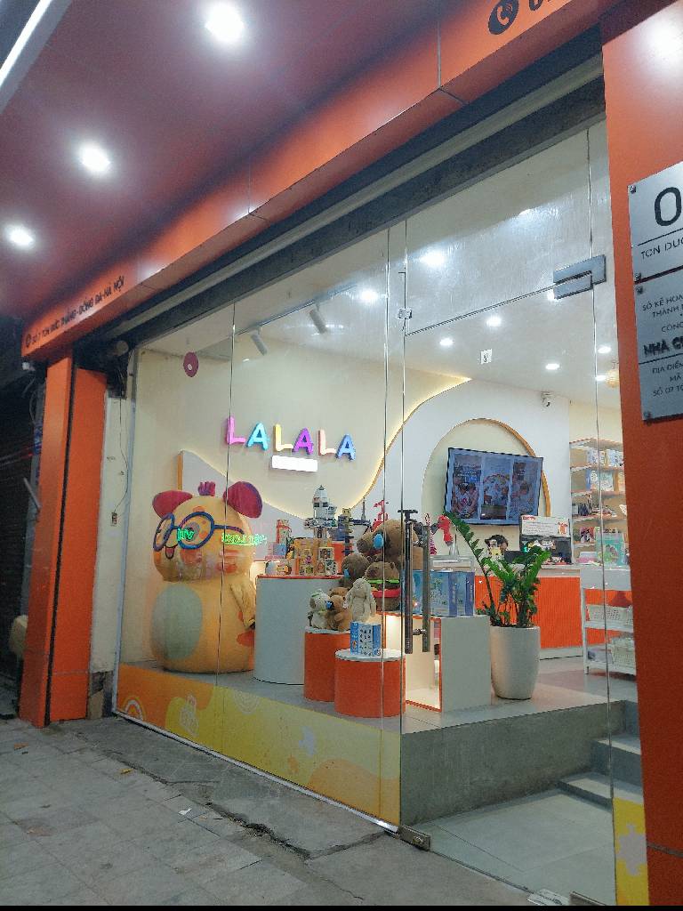 Bán nhà Tôn Đức Thắng - diện tích 142m2 2 tầng - mặt phố sầm uất - giá 70 tỷ