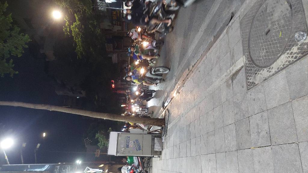 Bán nhà Tôn Đức Thắng - diện tích 142m2 2 tầng - mặt phố sầm uất - giá 70 tỷ