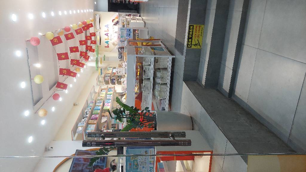 Bán nhà Tôn Đức Thắng - diện tích 142m2 2 tầng - mặt phố sầm uất - giá 70 tỷ