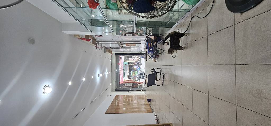 Bán nhà Nguyễn Khuyến - diện tích 79m2 6 tầng - Ô tô tránh vỉa hè - giá 36,5 tỷ