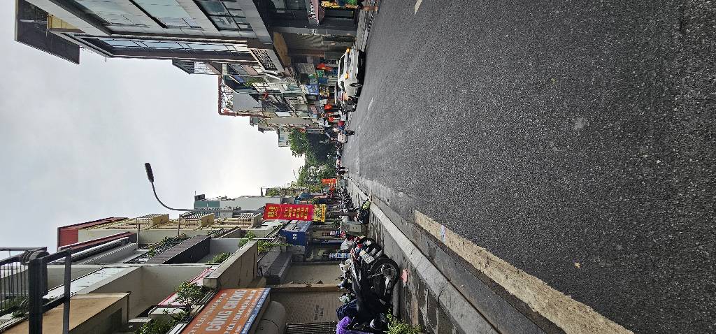 Bán nhà Nguyễn Khuyến - diện tích 79m2 6 tầng - Ô tô tránh vỉa hè - giá 36,5 tỷ