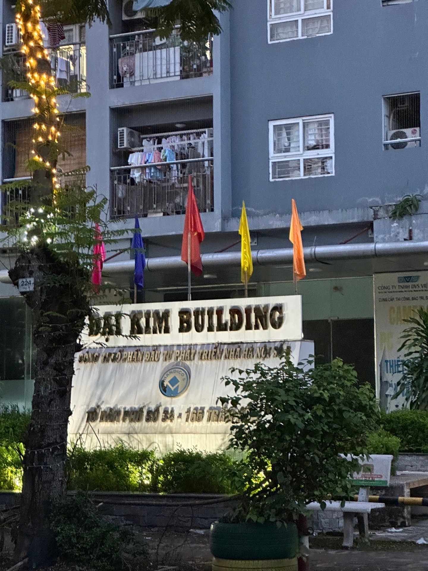 Bán nhà Đại Kim - diện tích 64m2 9 tầng - Căn hộ 906B CC Đại Kim - giá 4,76 tỷ