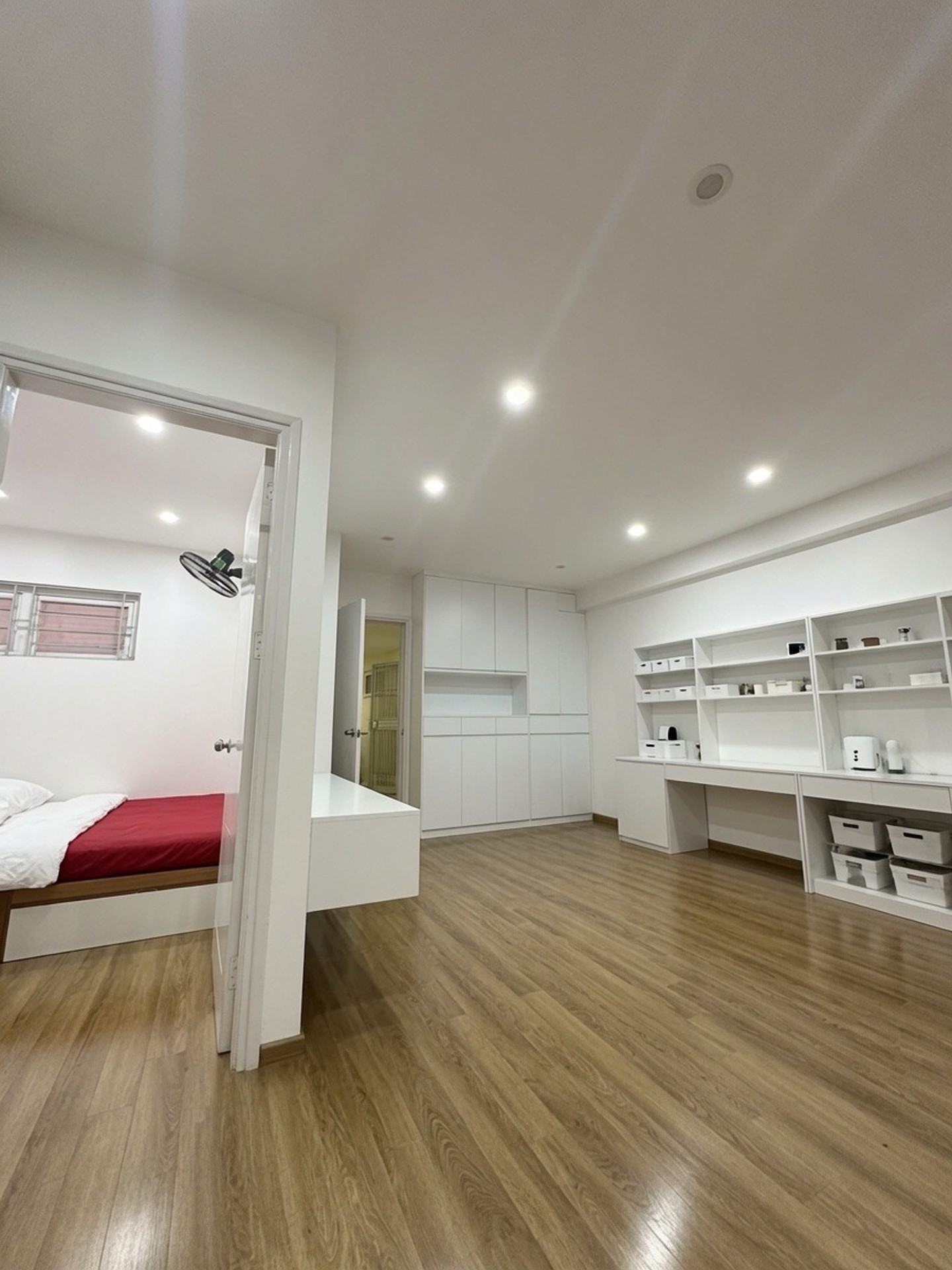 Bán nhà Đại Kim - diện tích 64m2 9 tầng - Căn hộ 906B CC Đại Kim - giá 4,76 tỷ