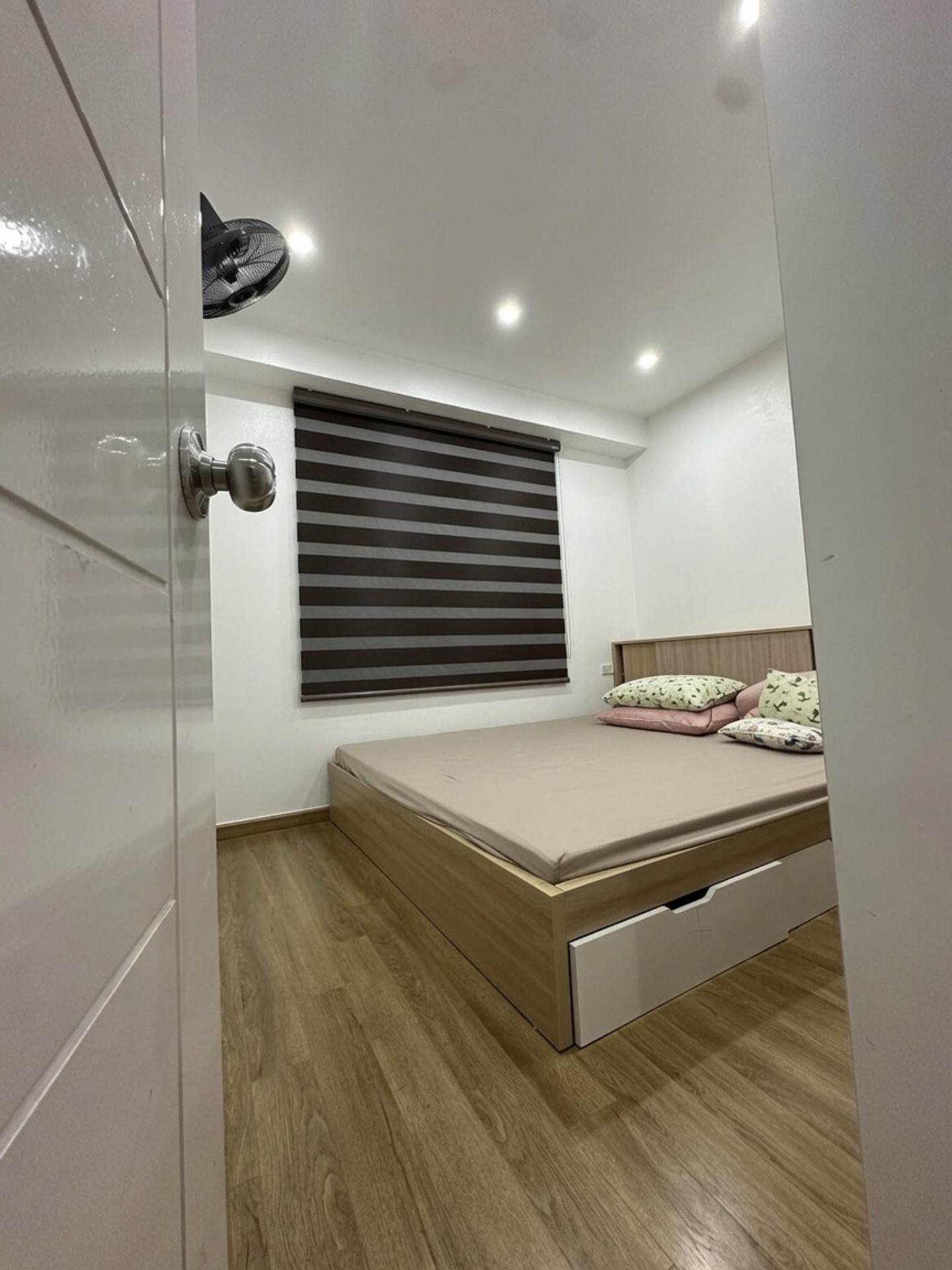 Bán nhà Đại Kim - diện tích 64m2 9 tầng - Căn hộ 906B CC Đại Kim - giá 4,76 tỷ