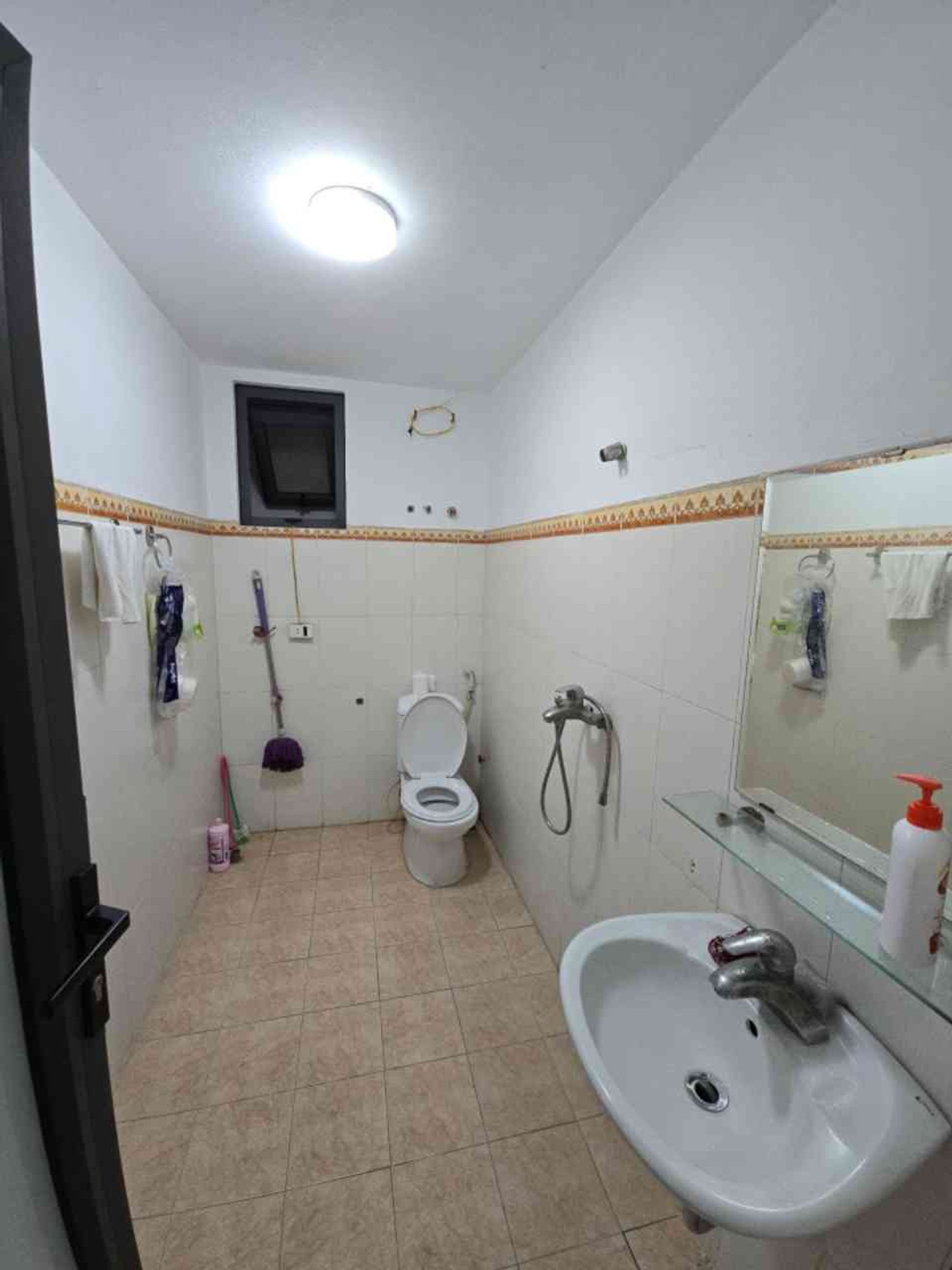 Bán nhà Hưng Thịnh - diện tích 89m2 4 tầng - Ô tô 45 chỗ đỗ cửa - giá 27,5 tỷ