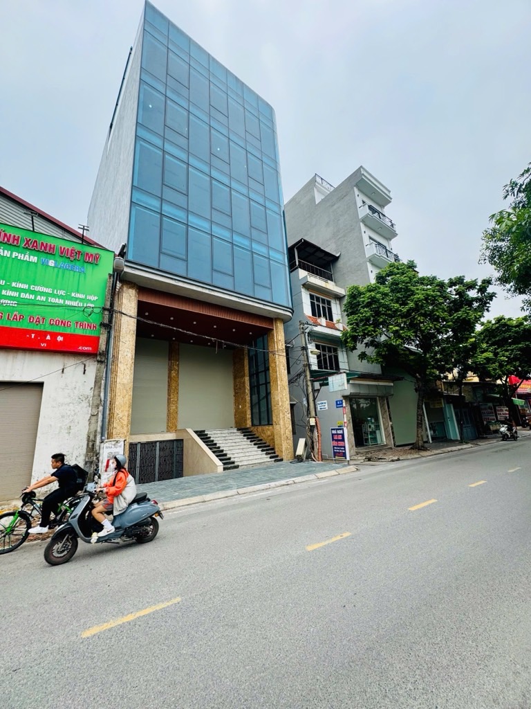 Bán nhà Trịnh Đình Cửu - diện tích 180m2 9 tầng - Lô góc - giá 95 tỷ