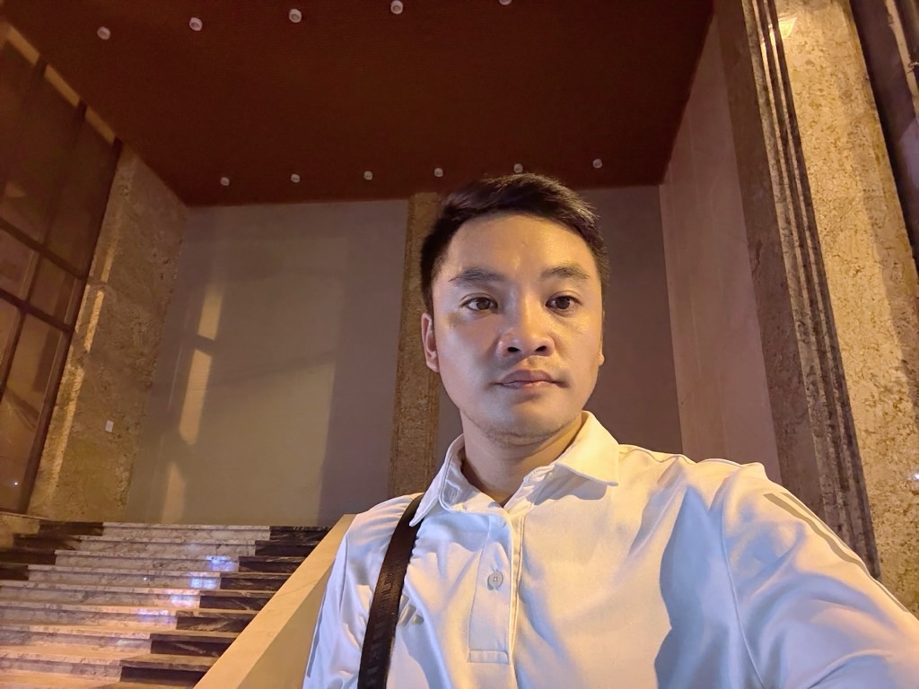 Bán nhà Trịnh Đình Cửu - diện tích 180m2 9 tầng - Lô góc - giá 95 tỷ