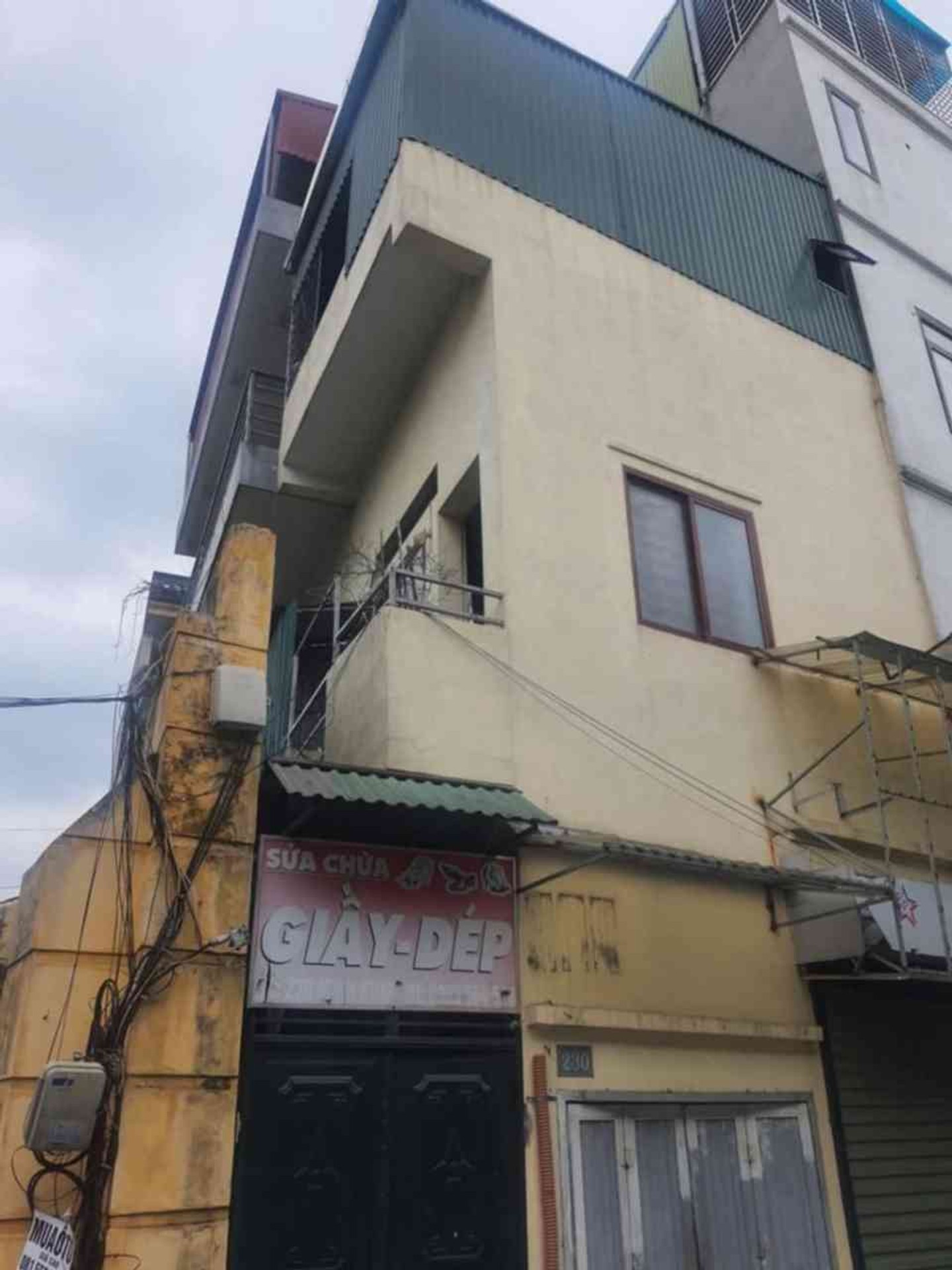 Bán nhà Minh Khai - diện tích 273m2 3 tầng - LÔ GÓC 2 MẶT THOÁNG - giá 150 tỷ