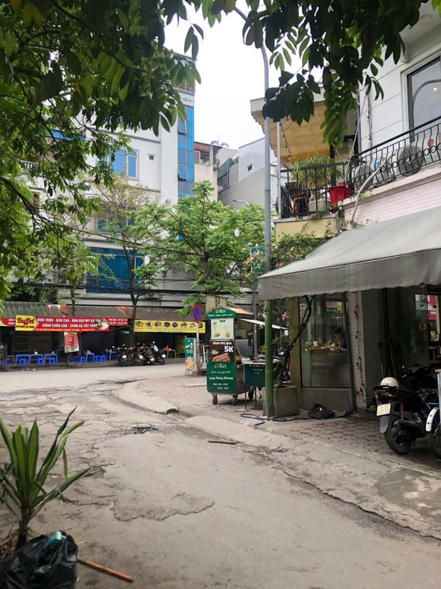 Bán nhà Phùng Khoang - diện tích 84m2 4 tầng - ô tô đỗ cửa - giá Nhỉnh 24 tỷ