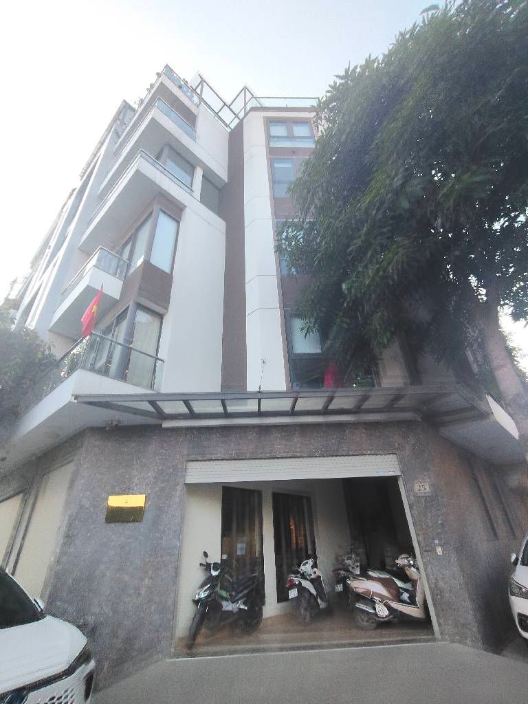 Bán nhà Ngõ 3 tổng cục 5 yên xá - diện tích 100m2 5 tầng - ô tô tránh - giá Nhỉnh 30 tỷ