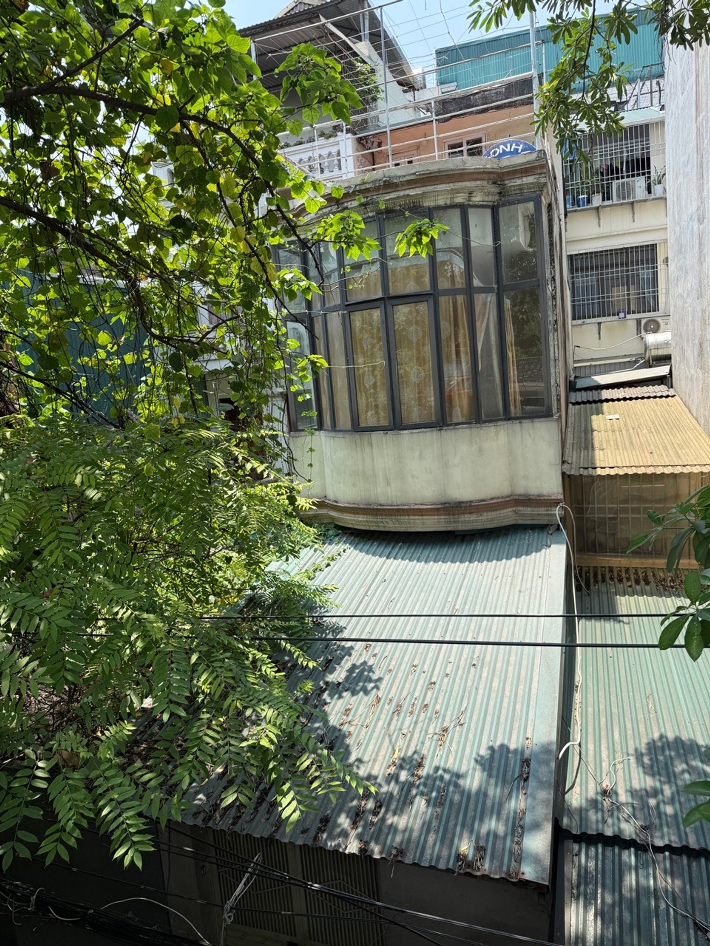 Bán nhà Nguyễn Khoái - diện tích 65m2 3 tầng - Ô TÔ TRÁNH - giá 15 tỷ