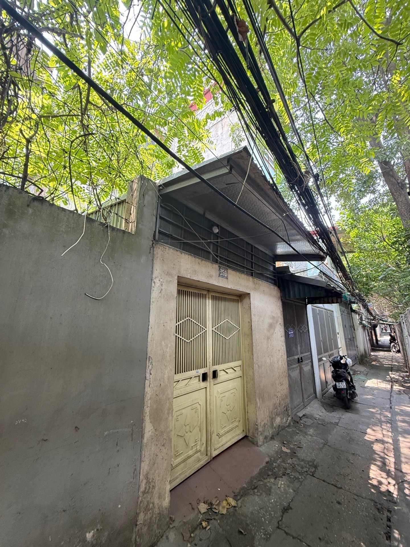 Bán nhà Nguyễn Khoái - diện tích 65m2 3 tầng - Ô TÔ TRÁNH - giá 15 tỷ