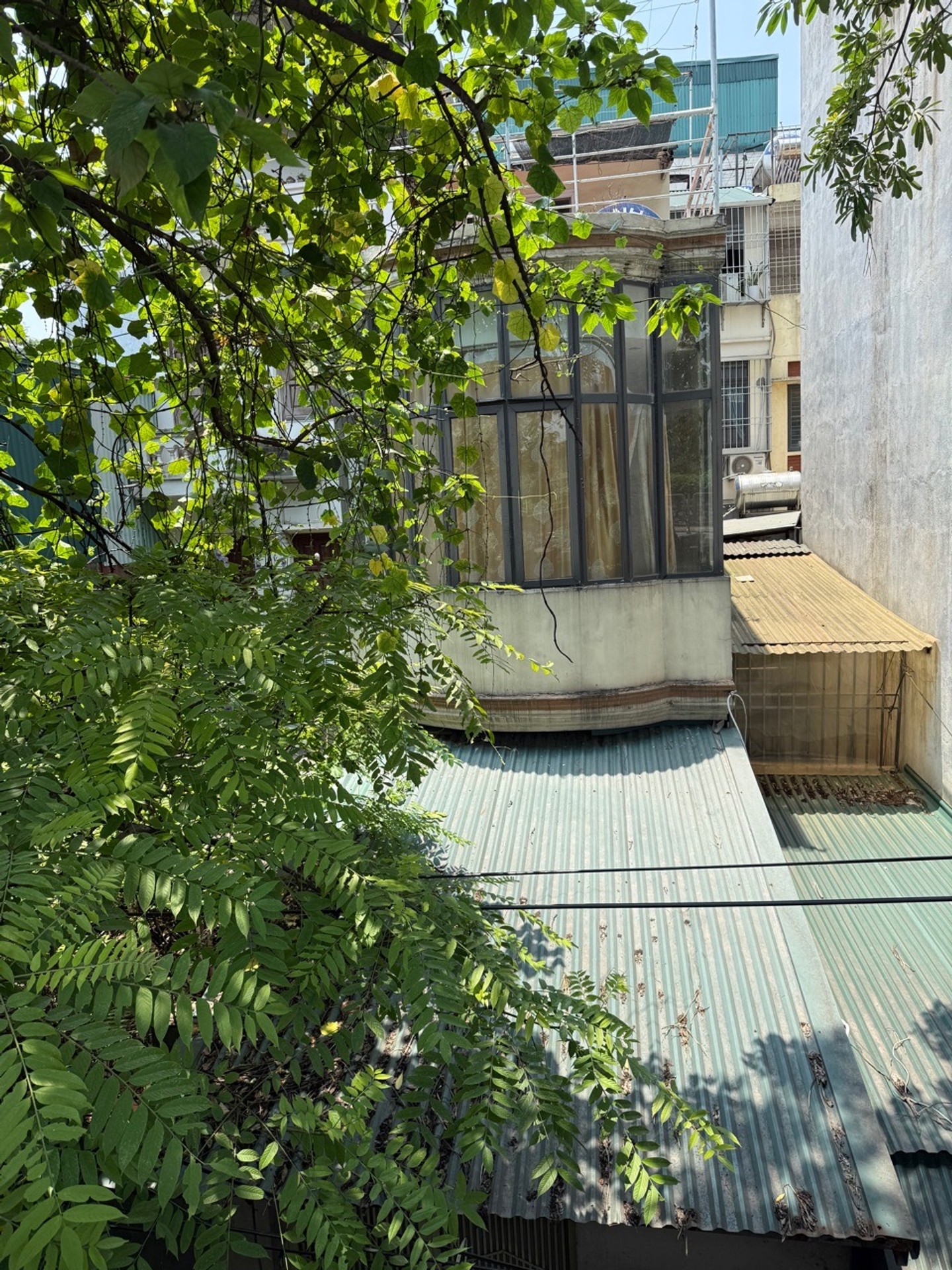 Bán nhà Nguyễn Khoái - diện tích 65m2 3 tầng - Ô TÔ TRÁNH - giá 15 tỷ