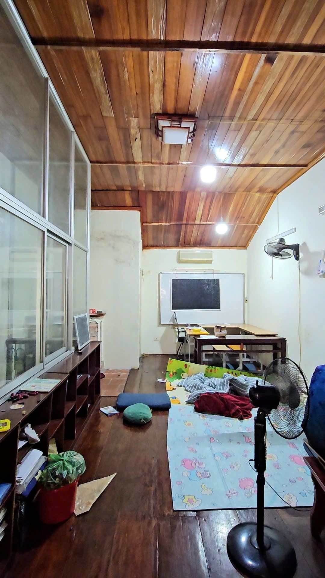 Bán nhà Yên Lạc - diện tích 60m2 3 tầng - Ô tô nhỏ - giá 16,35 tỷ
