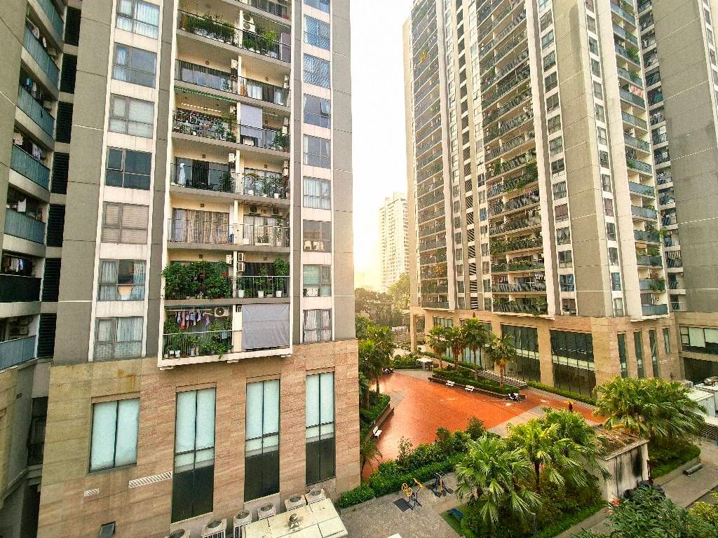 Bán nhà Nguyễn Tuân - diện tích 108m2 5 tầng - Lô góc 3 thoáng - giá 75 tỷ