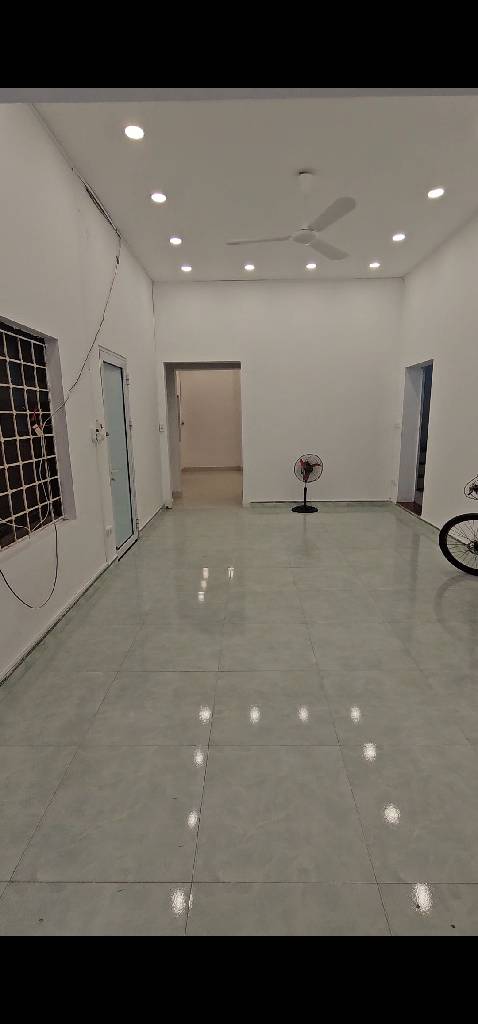 Bán nhà Trần Khát Chân - diện tích 81.4m2 3 tầng - Đang cập nhật - giá 25,5 tỷ