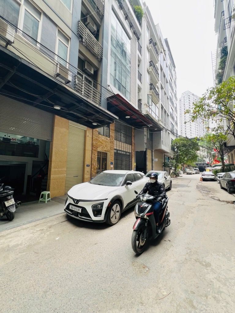 Bán nhà Lê Văn Lương - diện tích 81m2 8 tầng - SIÊU PHẨM 2 Ô TÔ TRÁNH - giá 58,5 tỷ