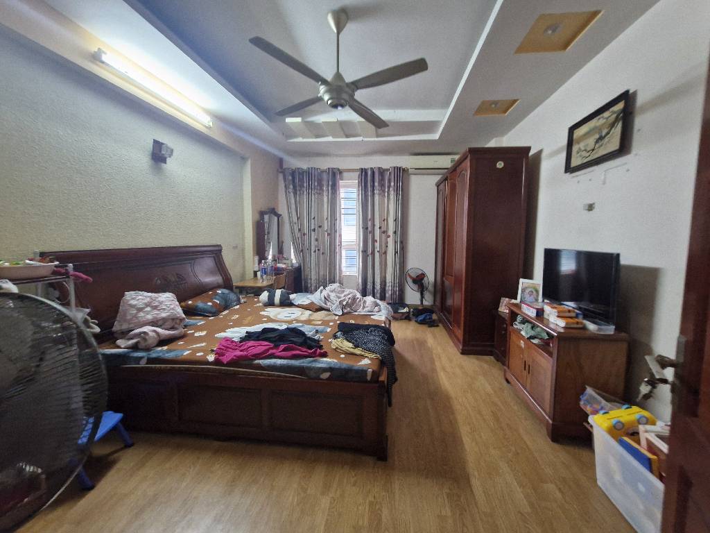 Bán nhà Đền Lừ 1 - diện tích 50m2 6 tầng - Ô chờ thang máy - giá 26,8 tỷ