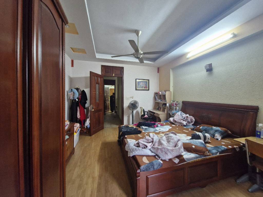 Bán nhà Đền Lừ 1 - diện tích 50m2 6 tầng - Ô chờ thang máy - giá 26,8 tỷ