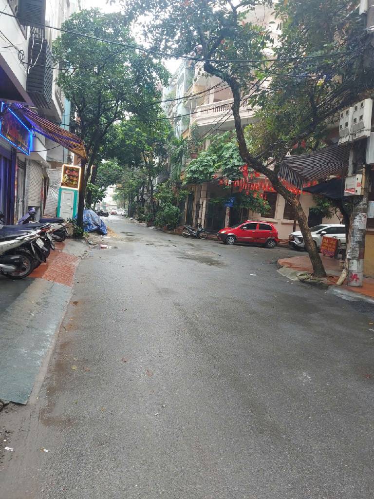 Bán nhà Đền Lừ 1 - diện tích 50m2 6 tầng - Ô chờ thang máy - giá 26,8 tỷ