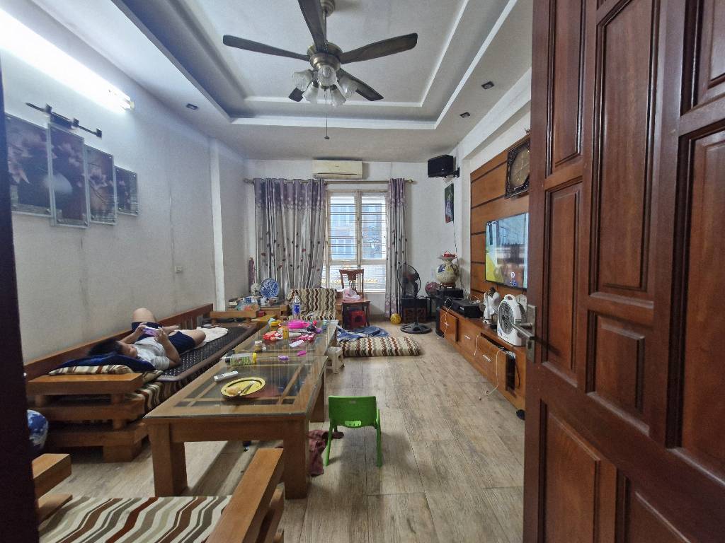 Bán nhà Đền Lừ 1 - diện tích 50m2 6 tầng - Ô chờ thang máy - giá 26,8 tỷ