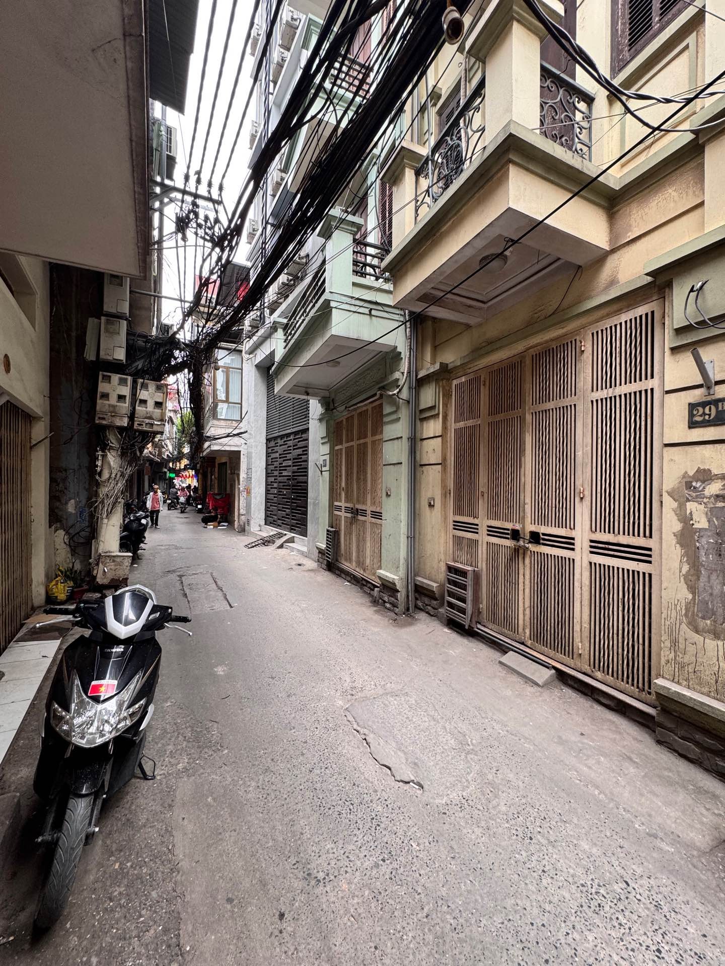 Bán nhà Minh Khai - diện tích 85m2 4 tầng - Ngõ ô tô tránh - giá 28,9 tỷ