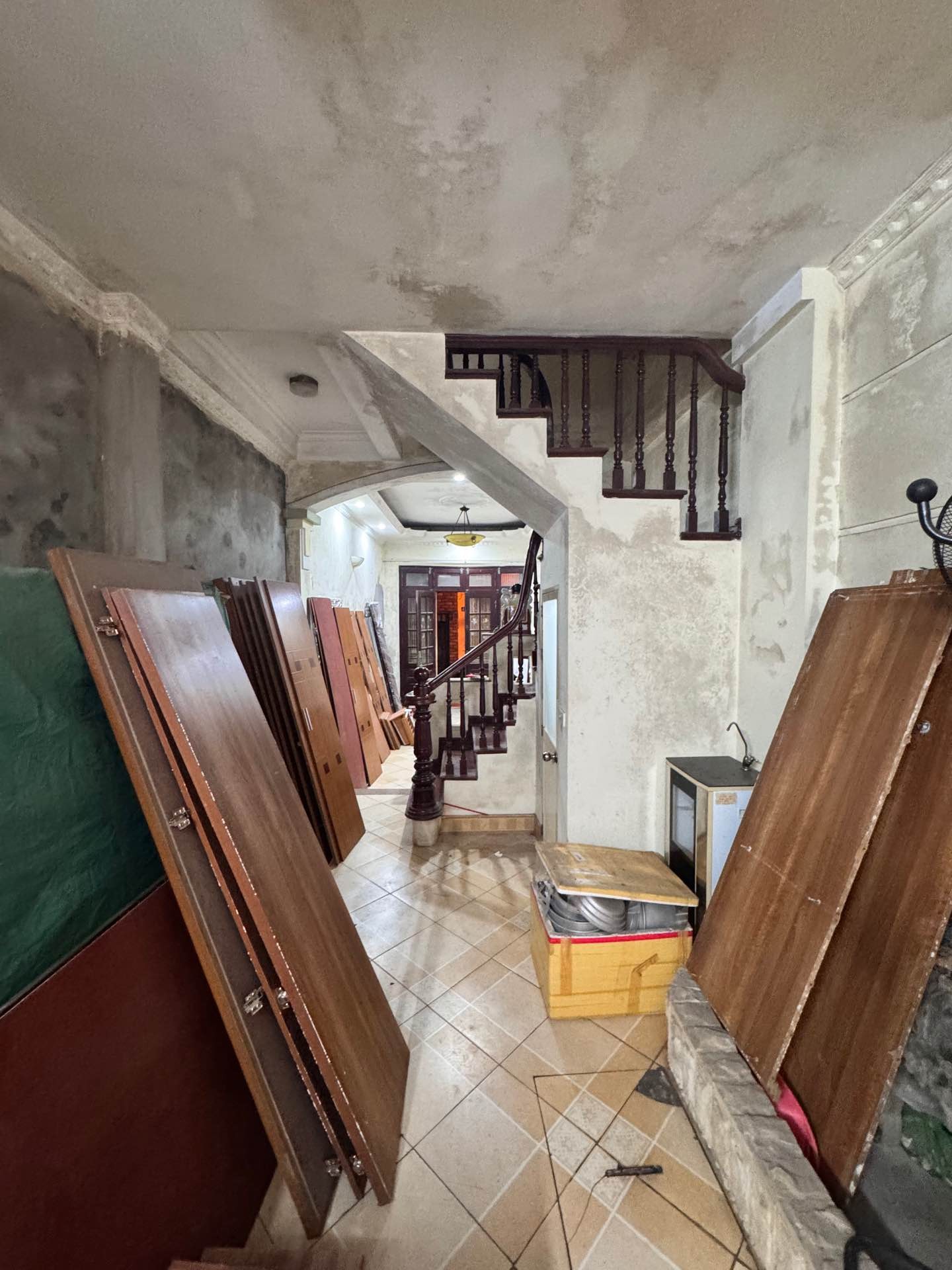 Bán nhà Minh Khai - diện tích 85m2 4 tầng - Ngõ ô tô tránh - giá 28,9 tỷ