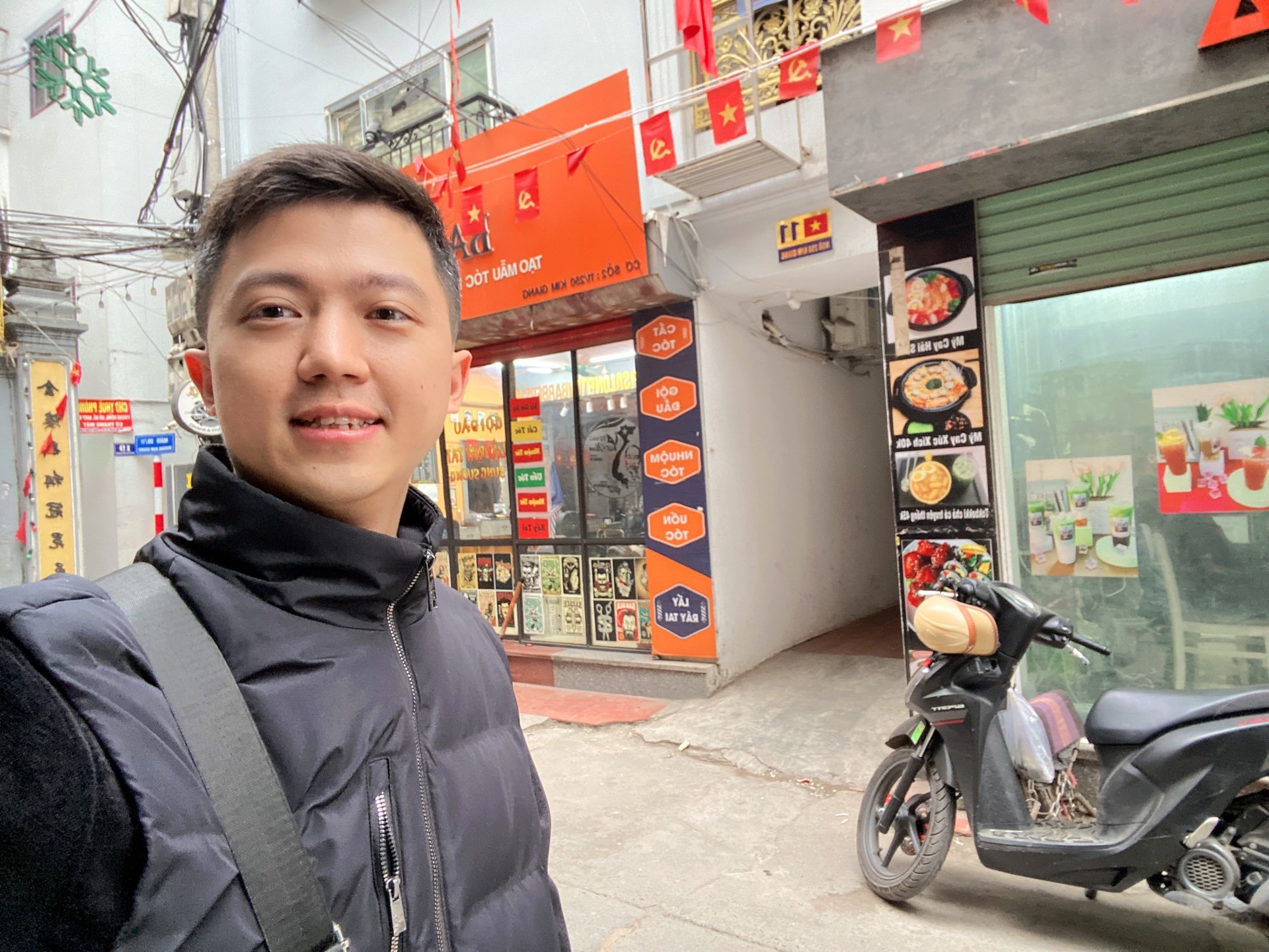 Bán nhà Kim Giang - diện tích 296m2 7 tầng - Lô góc 3 mặt thoáng - giá 95 tỷ