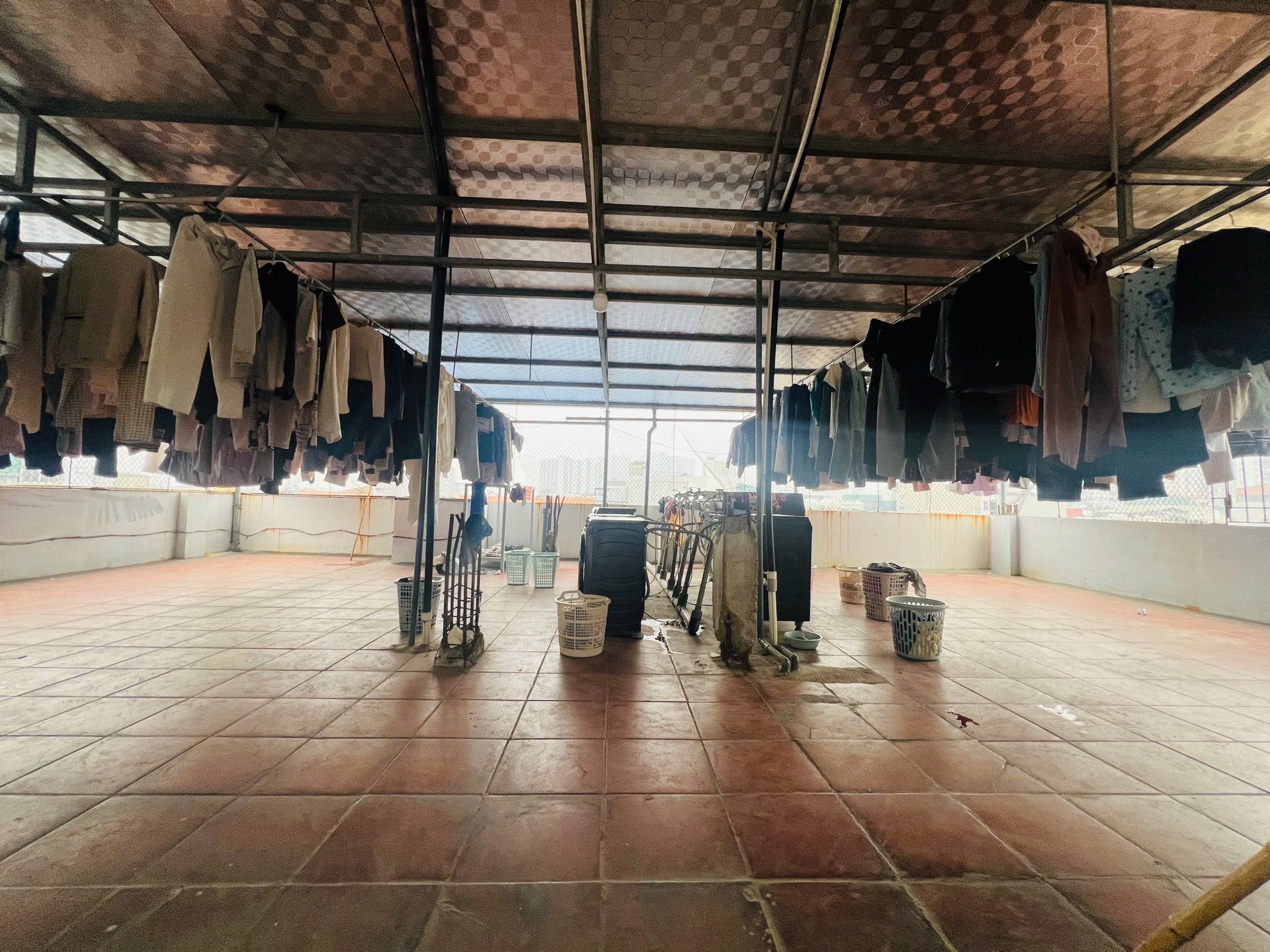 Bán nhà Kim Giang - diện tích 296m2 7 tầng - Lô góc 3 mặt thoáng - giá 95 tỷ