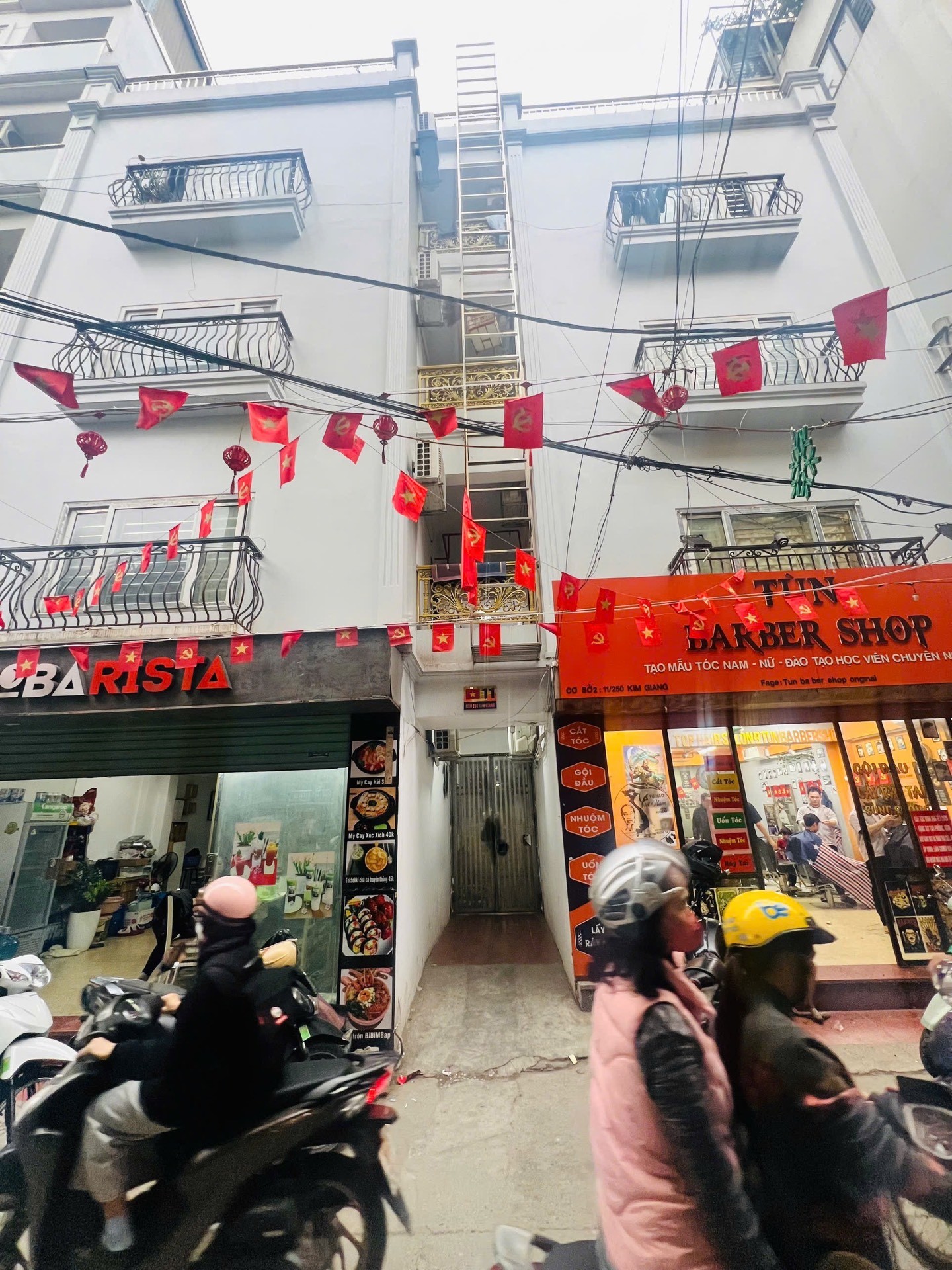 Bán nhà Kim Giang - diện tích 296m2 7 tầng - Lô góc 3 mặt thoáng - giá 95 tỷ