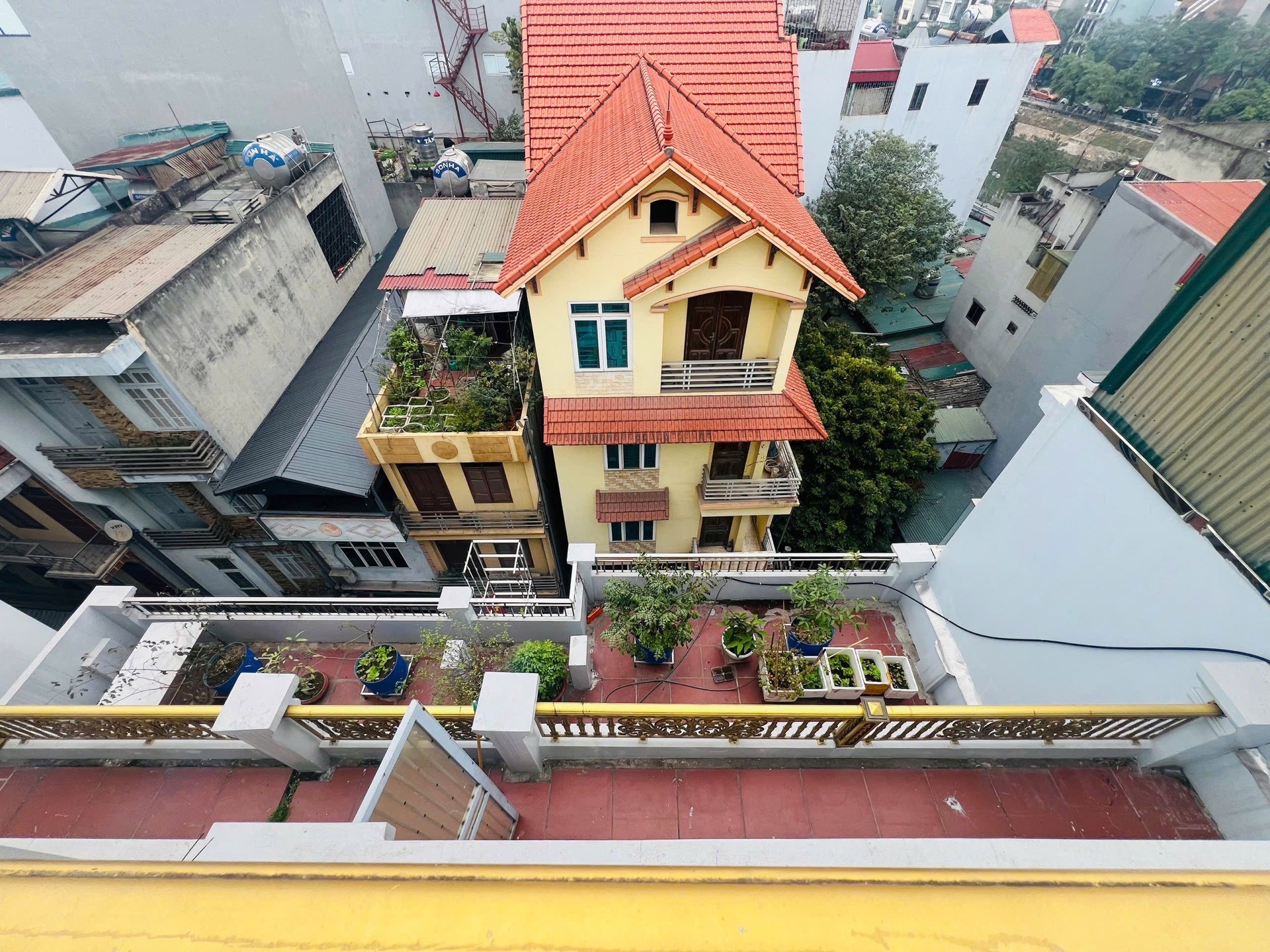 Bán nhà Kim Giang - diện tích 296m2 7 tầng - Lô góc 3 mặt thoáng - giá 95 tỷ