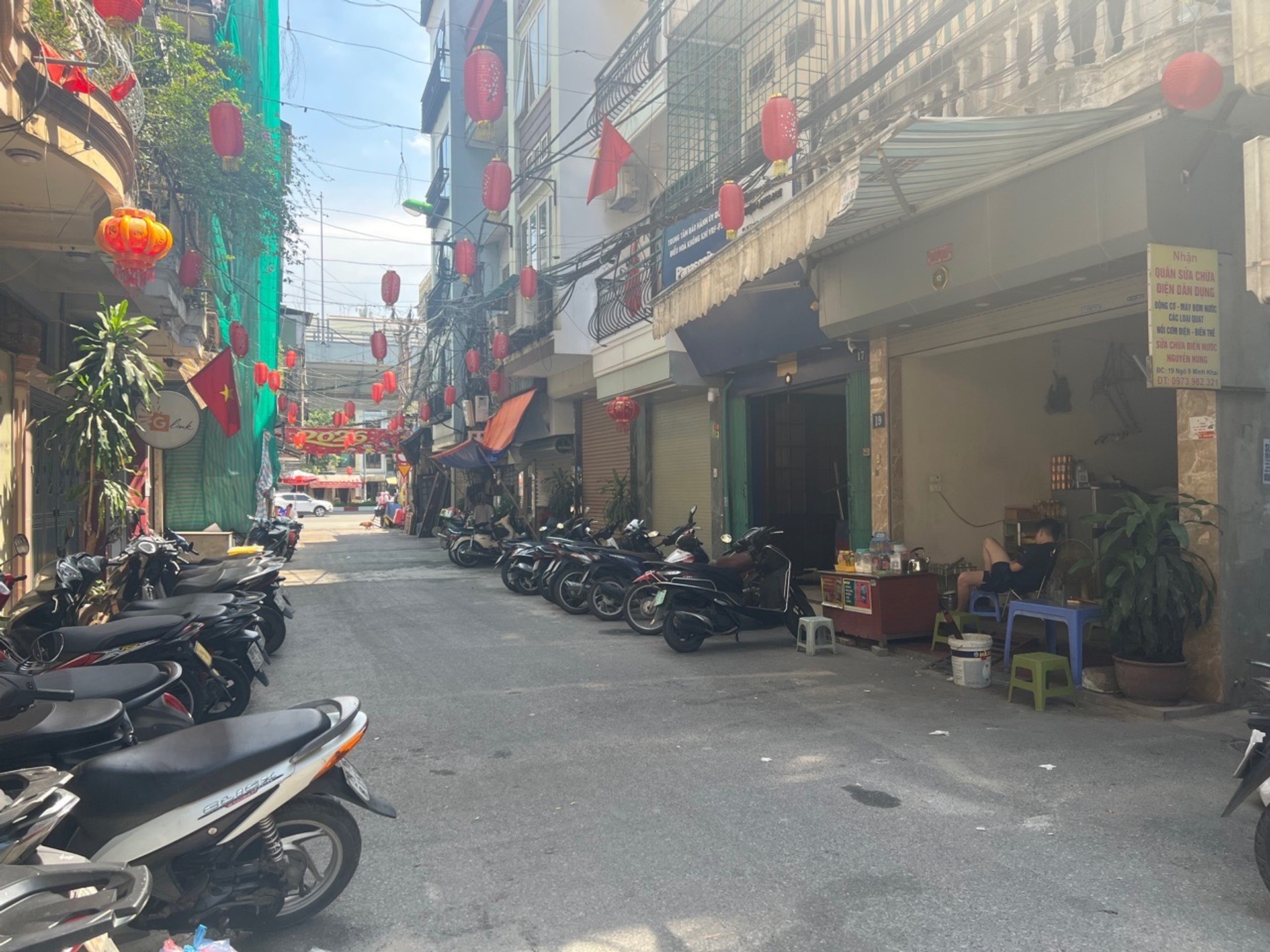 Bán nhà Minh Khai - diện tích 43m2 1 tầng - Ô TÔ TRÁNH - LÔ GÓC - giá 19,6 tỷ