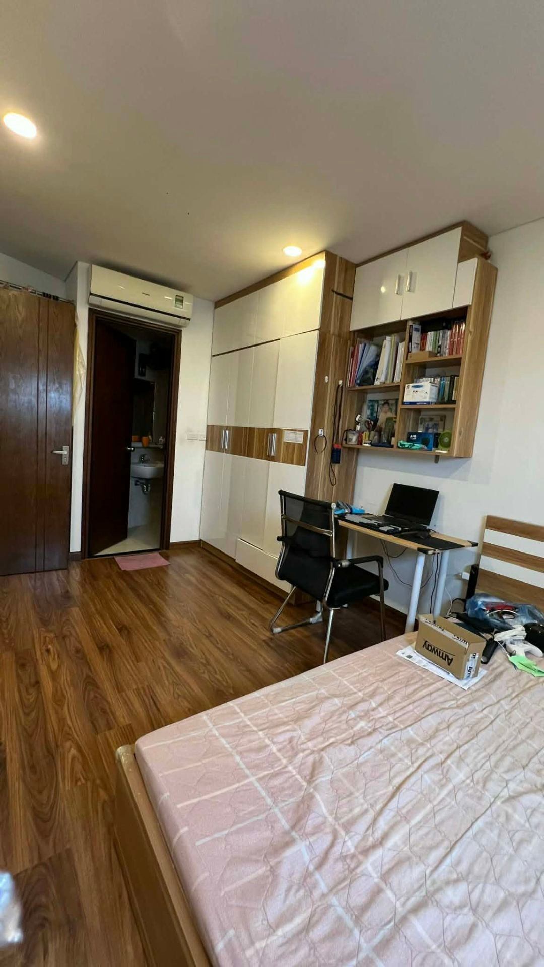 Bán nhà Nghiêm Xuân Yêm - diện tích 81m2 39 tầng - Căn hộ rộng to 3 ngủ - giá 6,6 tỷ