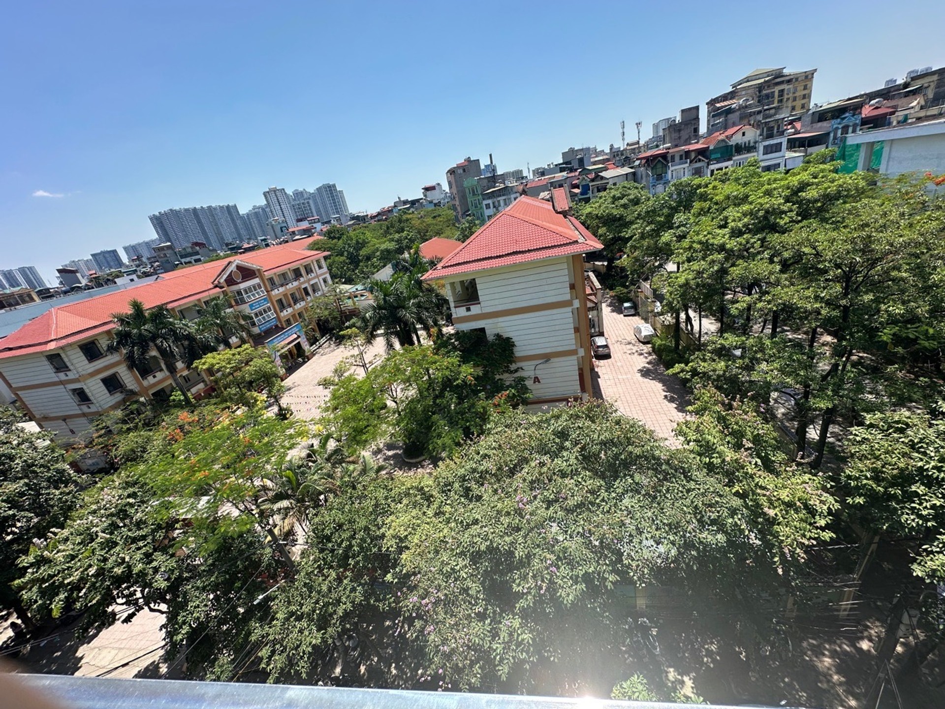 Bán nhà Hoàng Văn Thụ - diện tích 30m2 7 tầng - Ô tô tránh - giá 18,5 tỷ