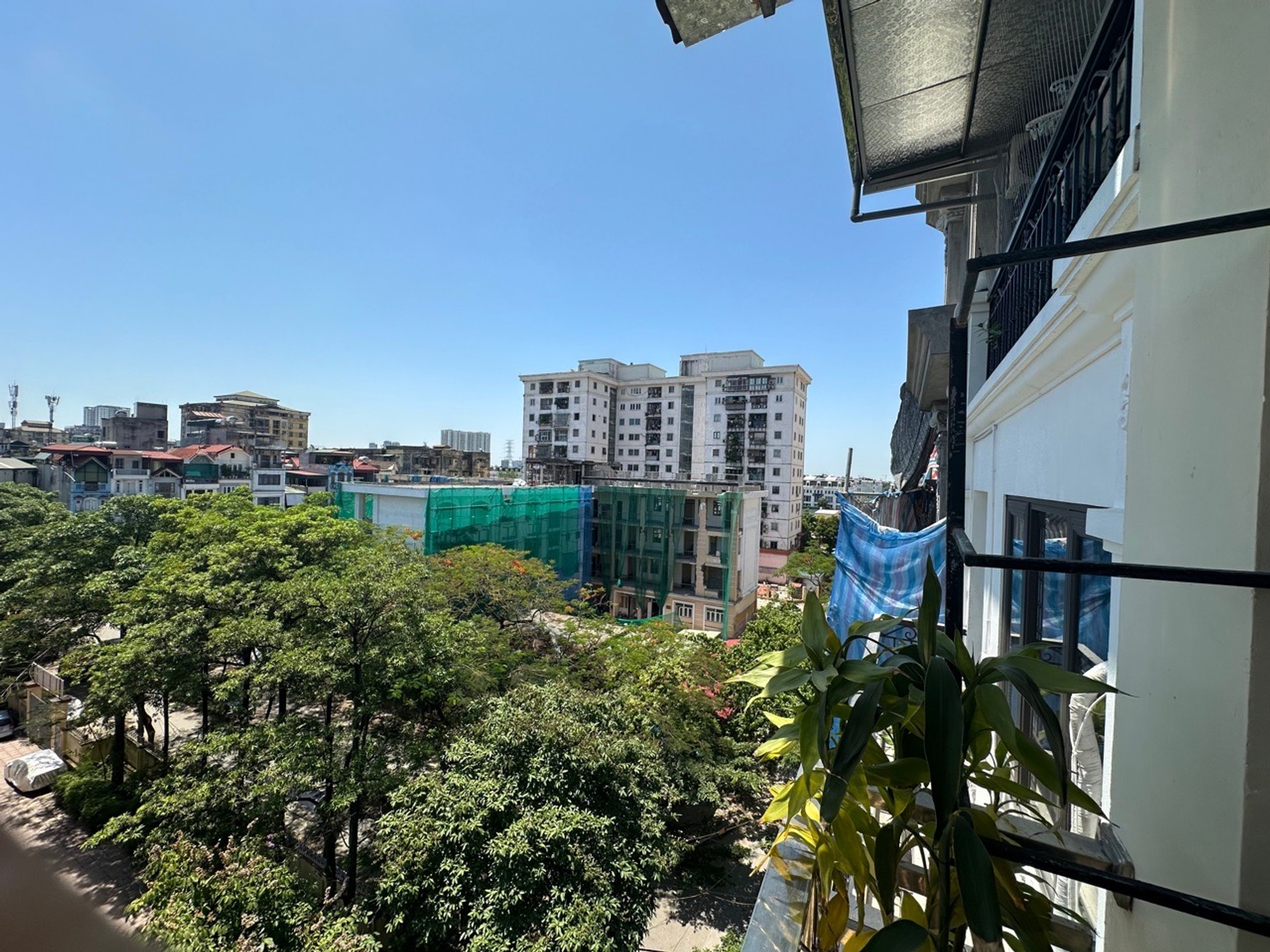 Bán nhà Hoàng Văn Thụ - diện tích 30m2 7 tầng - Ô tô tránh - giá 18,5 tỷ