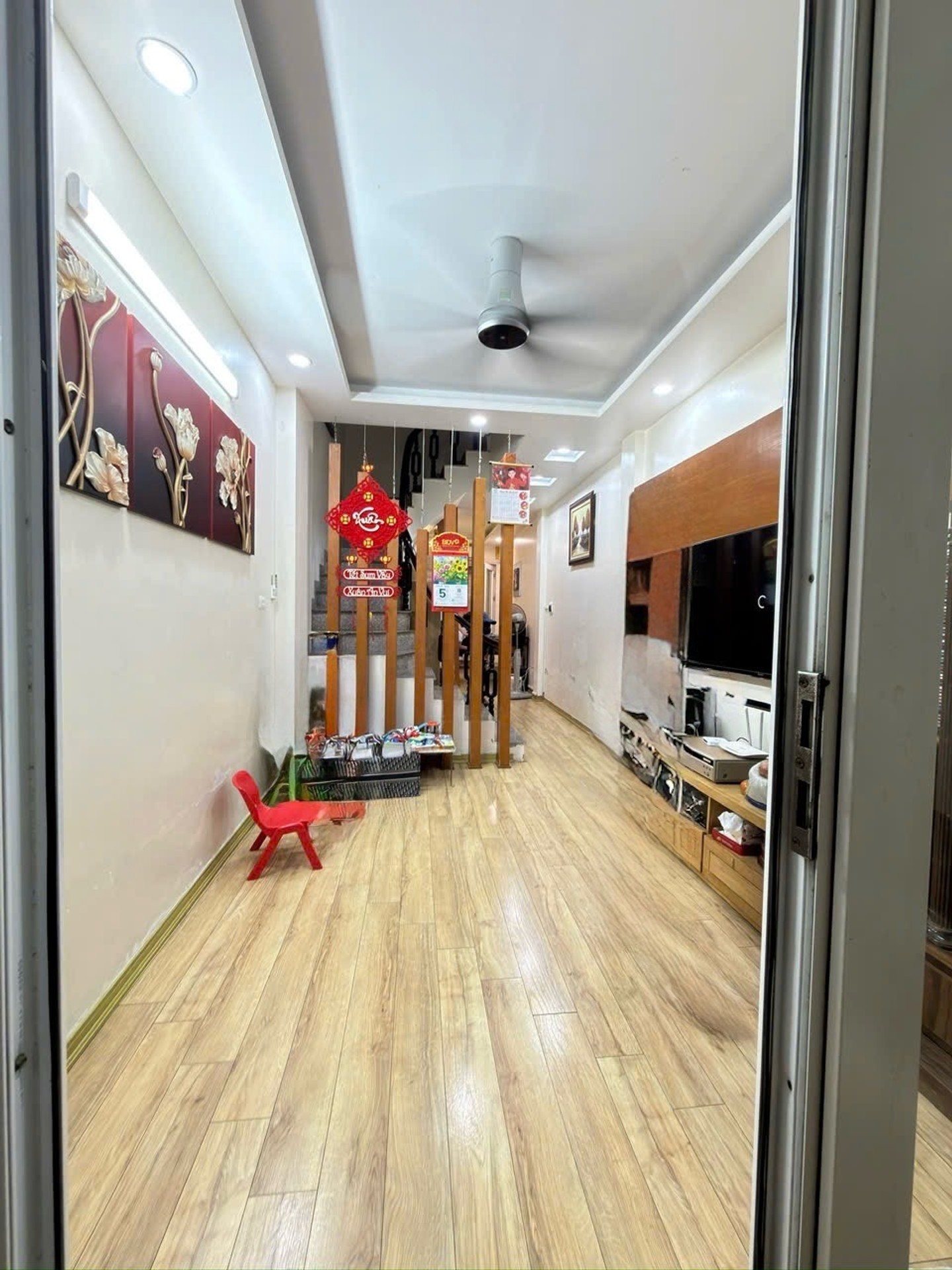 Bán nhà Giáp Nhị - diện tích 39m2 3 tầng - Ngõ nông gần ô tô - giá 8,99 tỷ