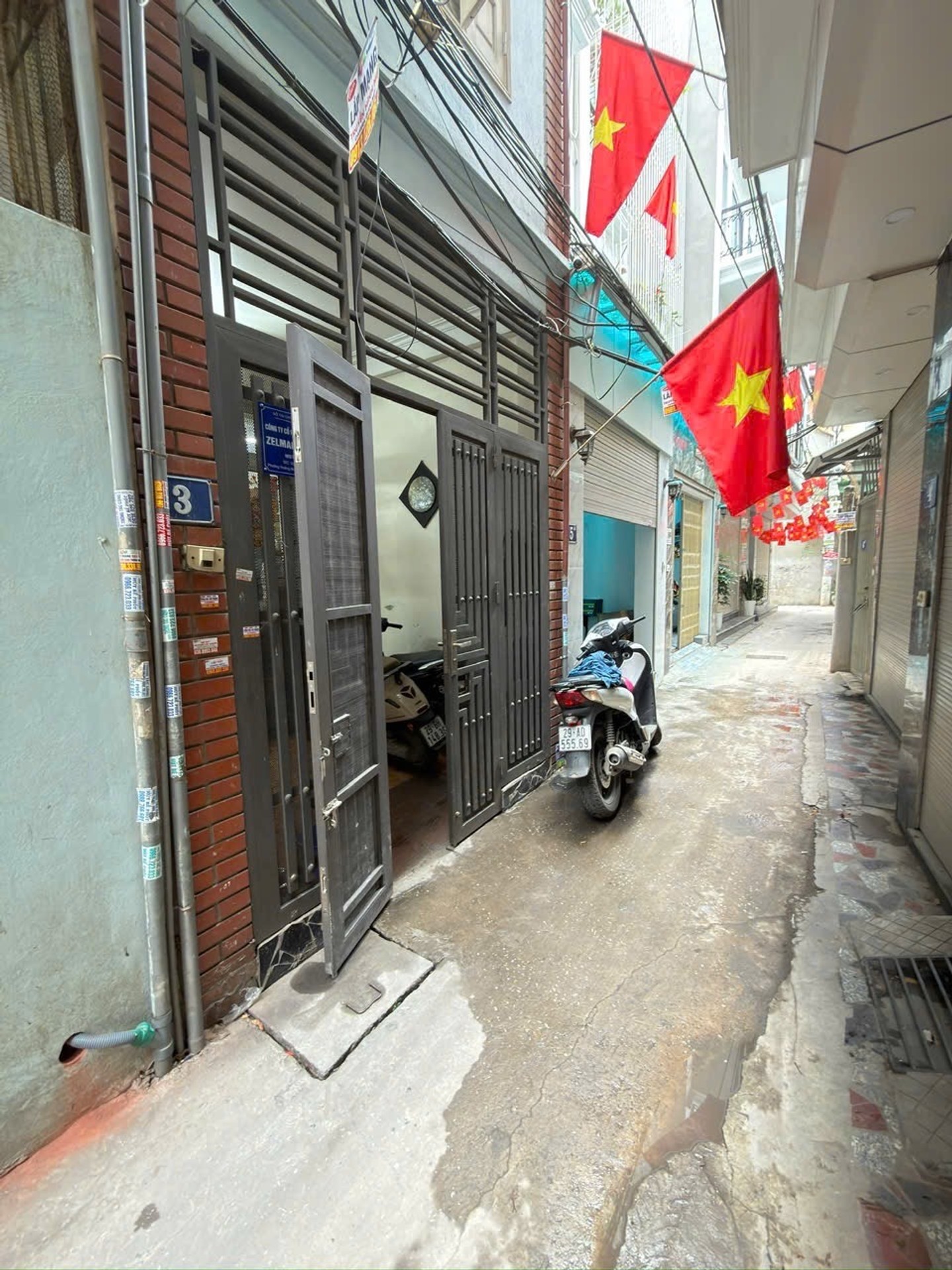Bán nhà Giáp Nhị - diện tích 39m2 3 tầng - Ngõ nông gần ô tô - giá 8,99 tỷ